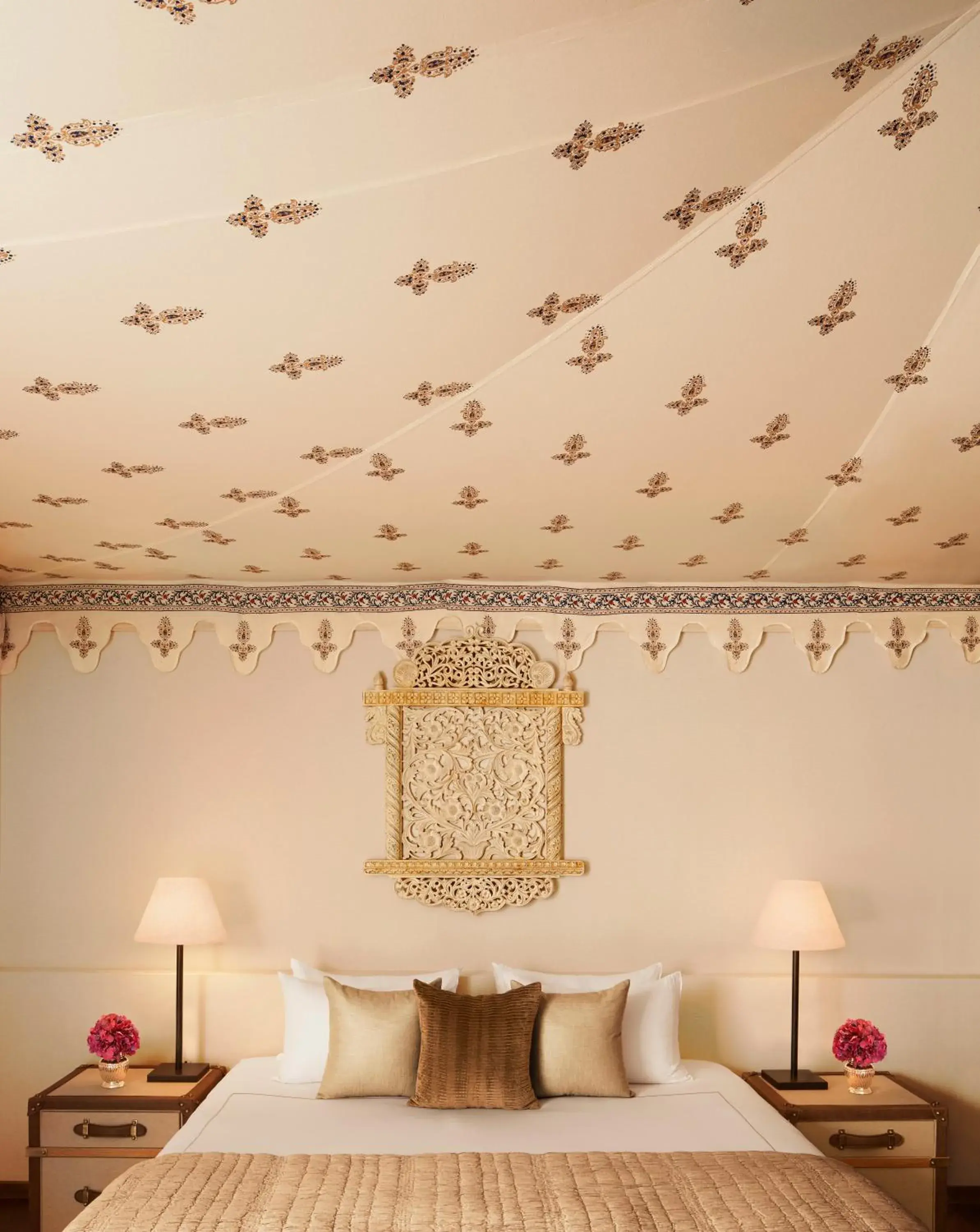 Bedroom, Bed in Taj Aravali Resort & Spa Udaipur Bedroom, Bed in Taj Aravali Resort & Spa Udaipur