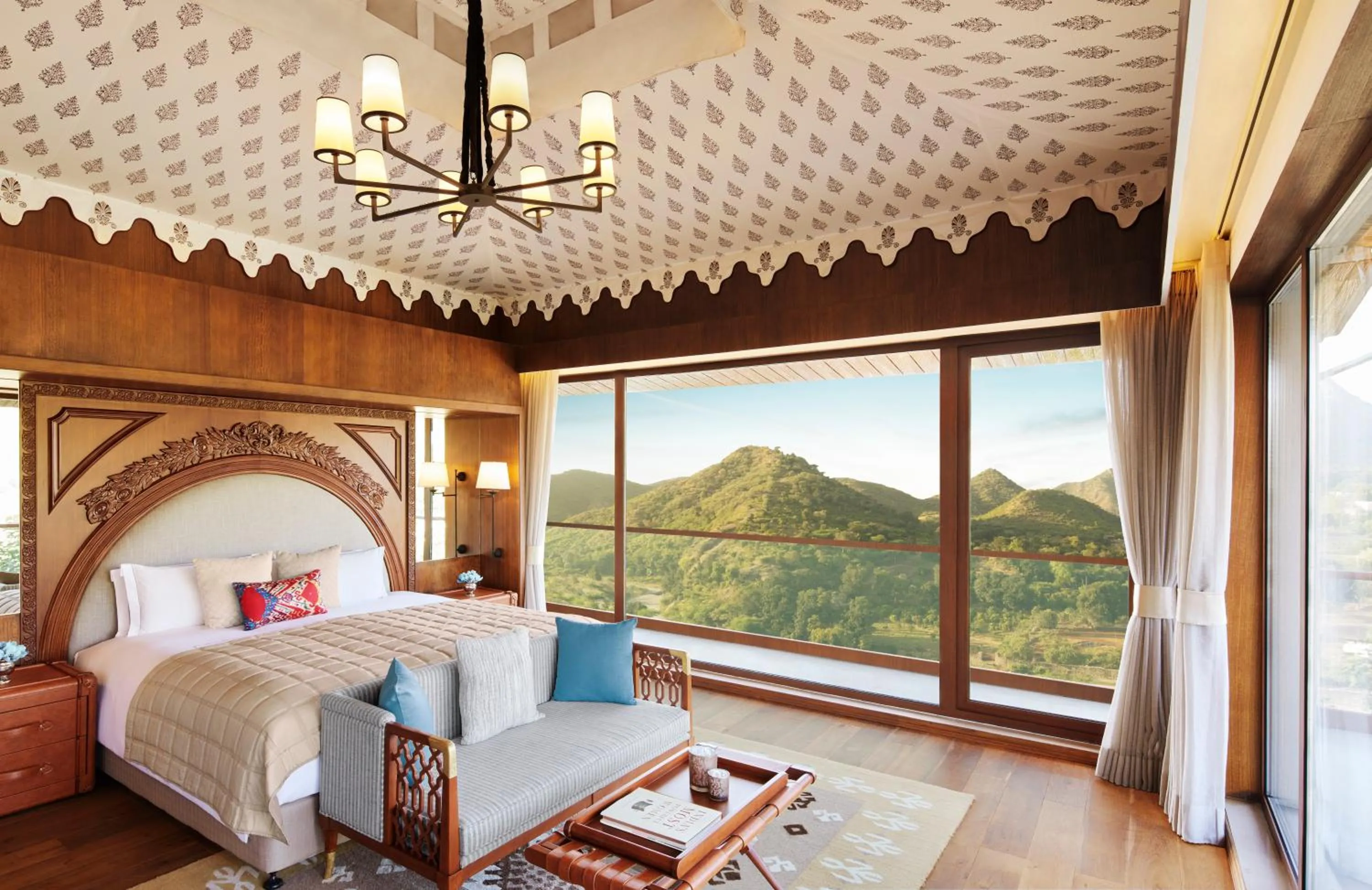 Photo of the whole room, Bed in Taj Aravali Resort & Spa Udaipur