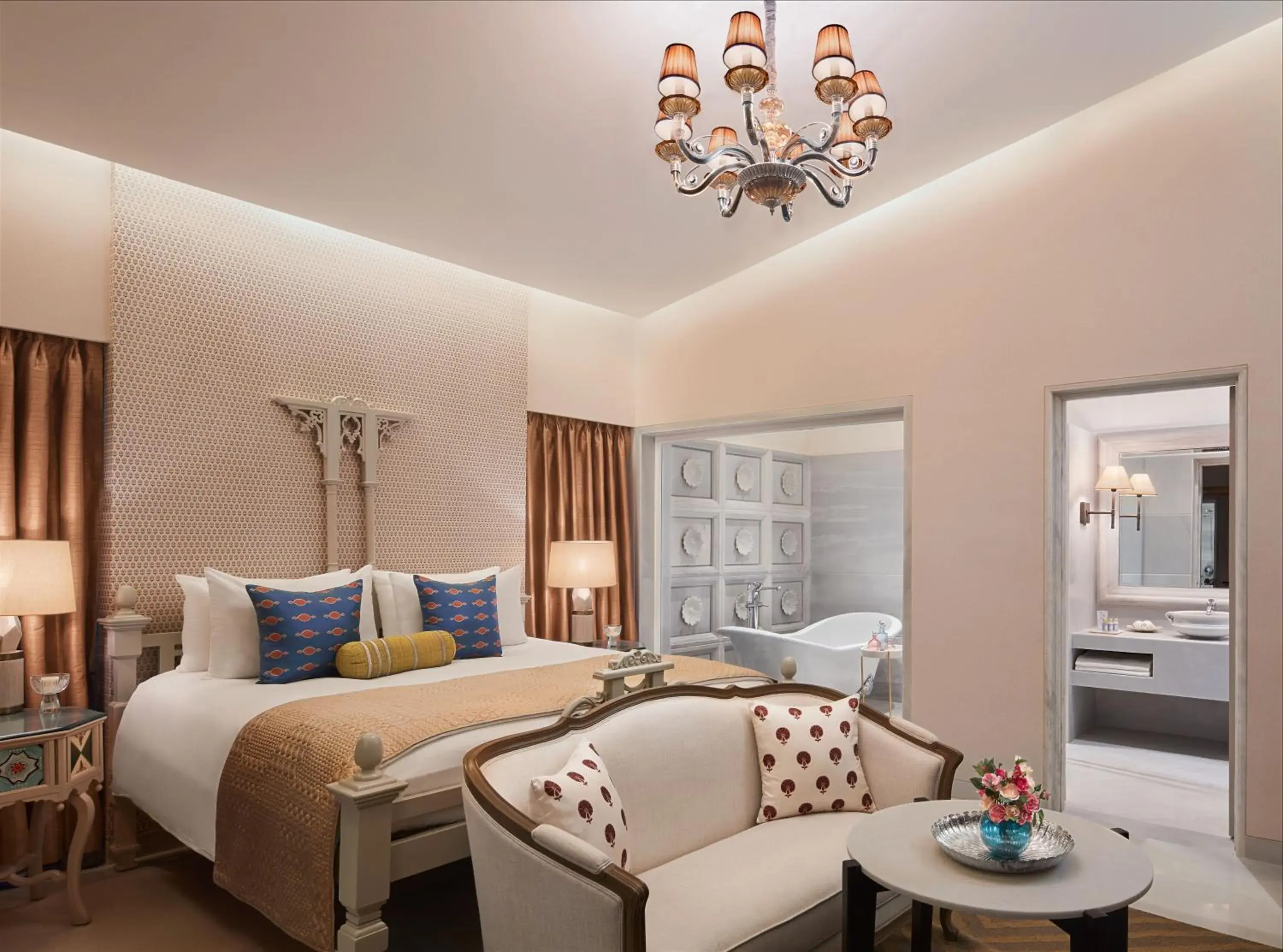 Property building, Bed in Taj Aravali Resort & Spa Udaipur Property building, Bed in Taj Aravali Resort & Spa Udaipur