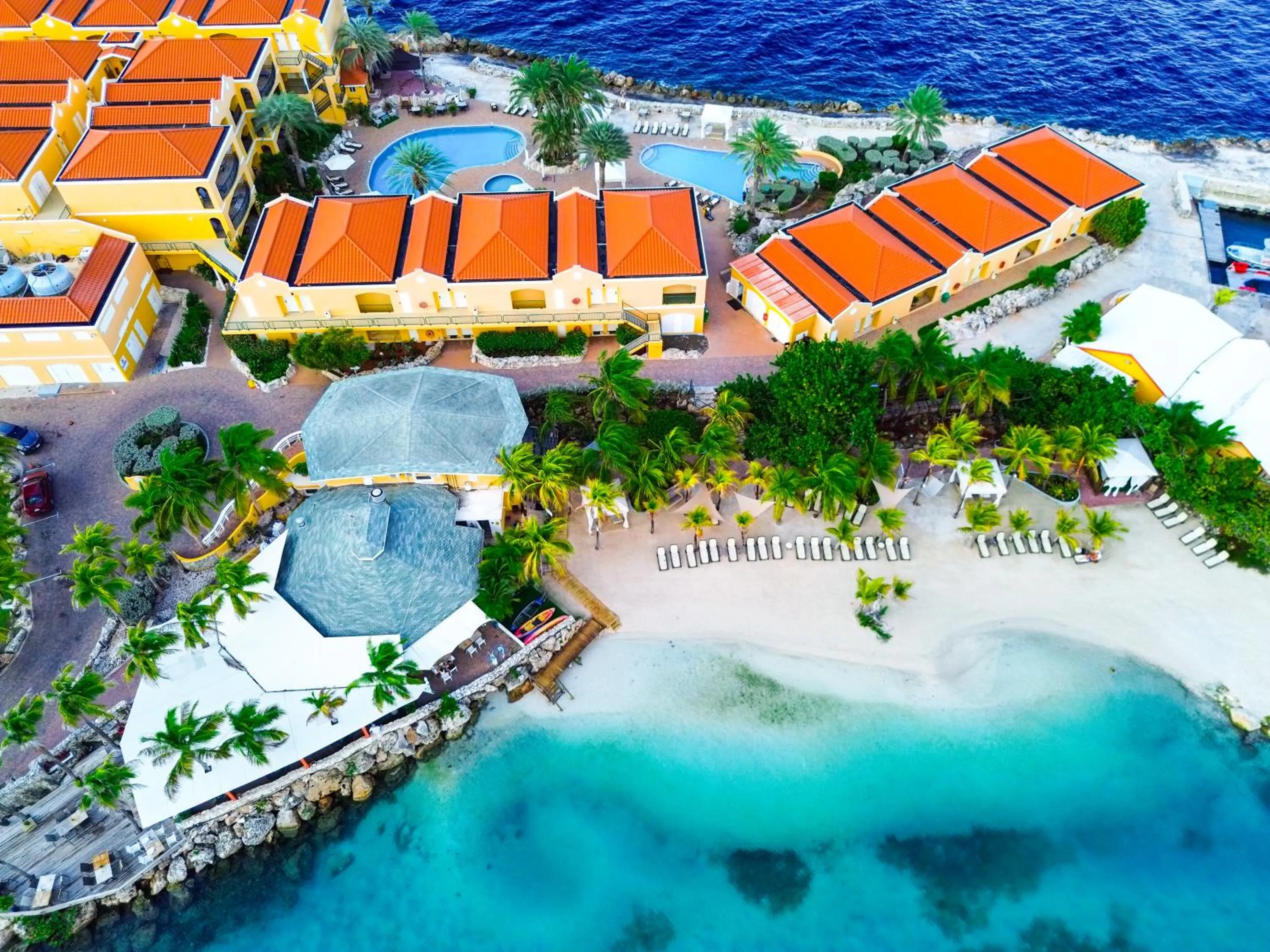 Beach in The Royal Sea Aquarium Resort