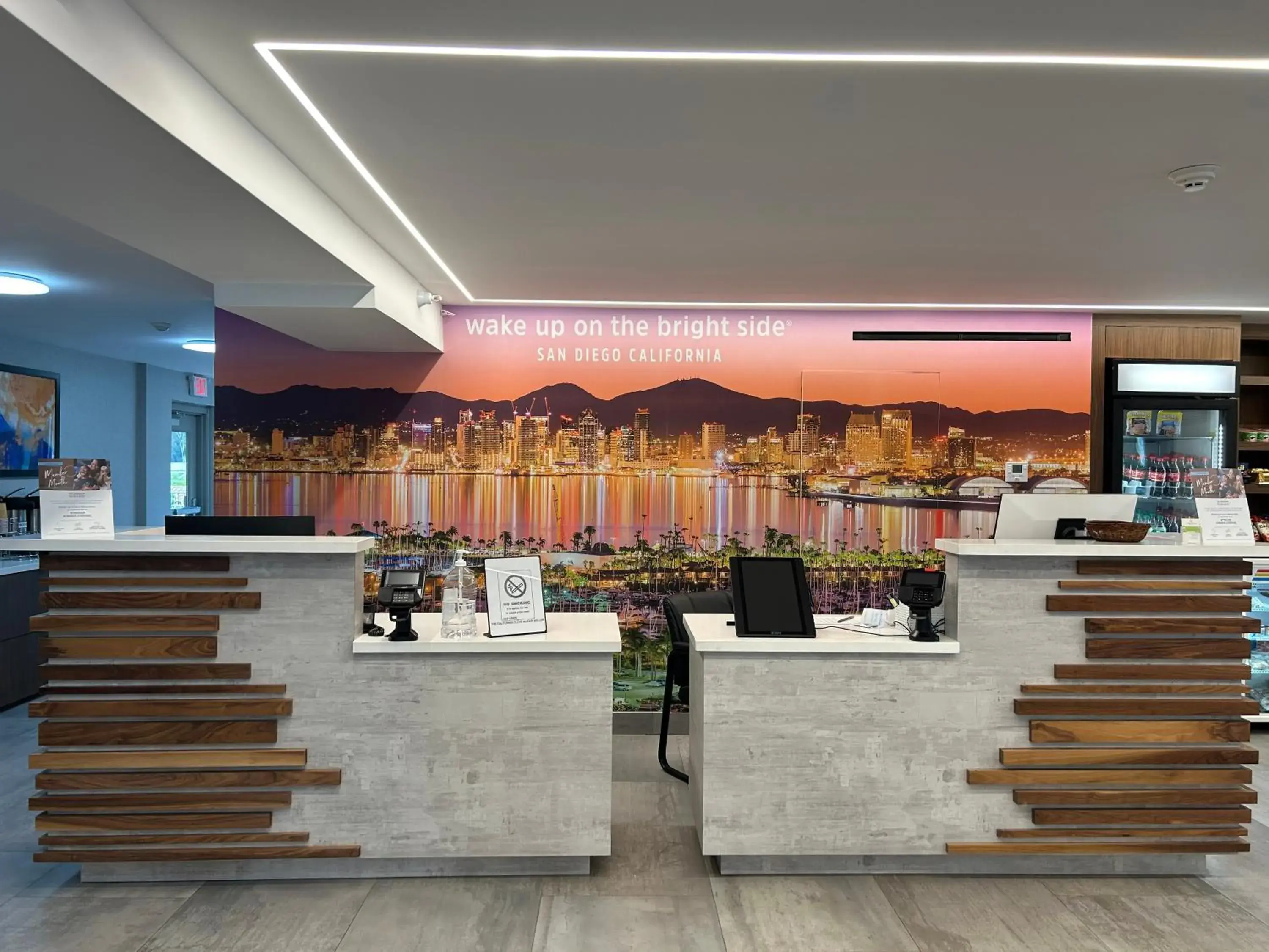 Lobby or reception in La Quinta Inn by Wyndham San Diego - Miramar Lobby or reception in La Quinta Inn by Wyndham San Diego - Miramar