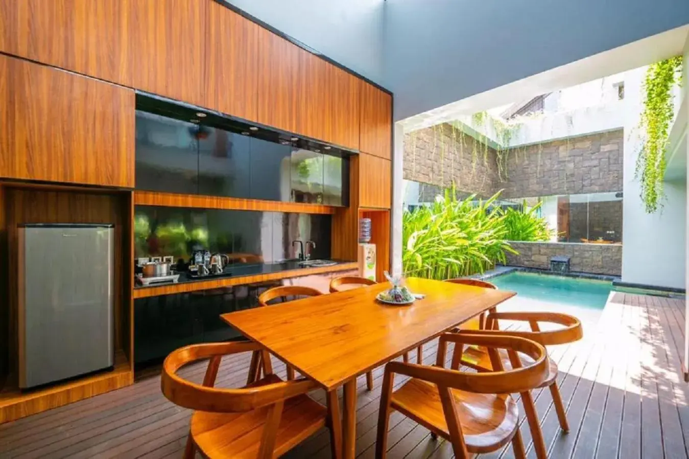 Dining area in Agranusa Signature Villa Nusa Dua Dining area in Agranusa Signature Villa Nusa Dua