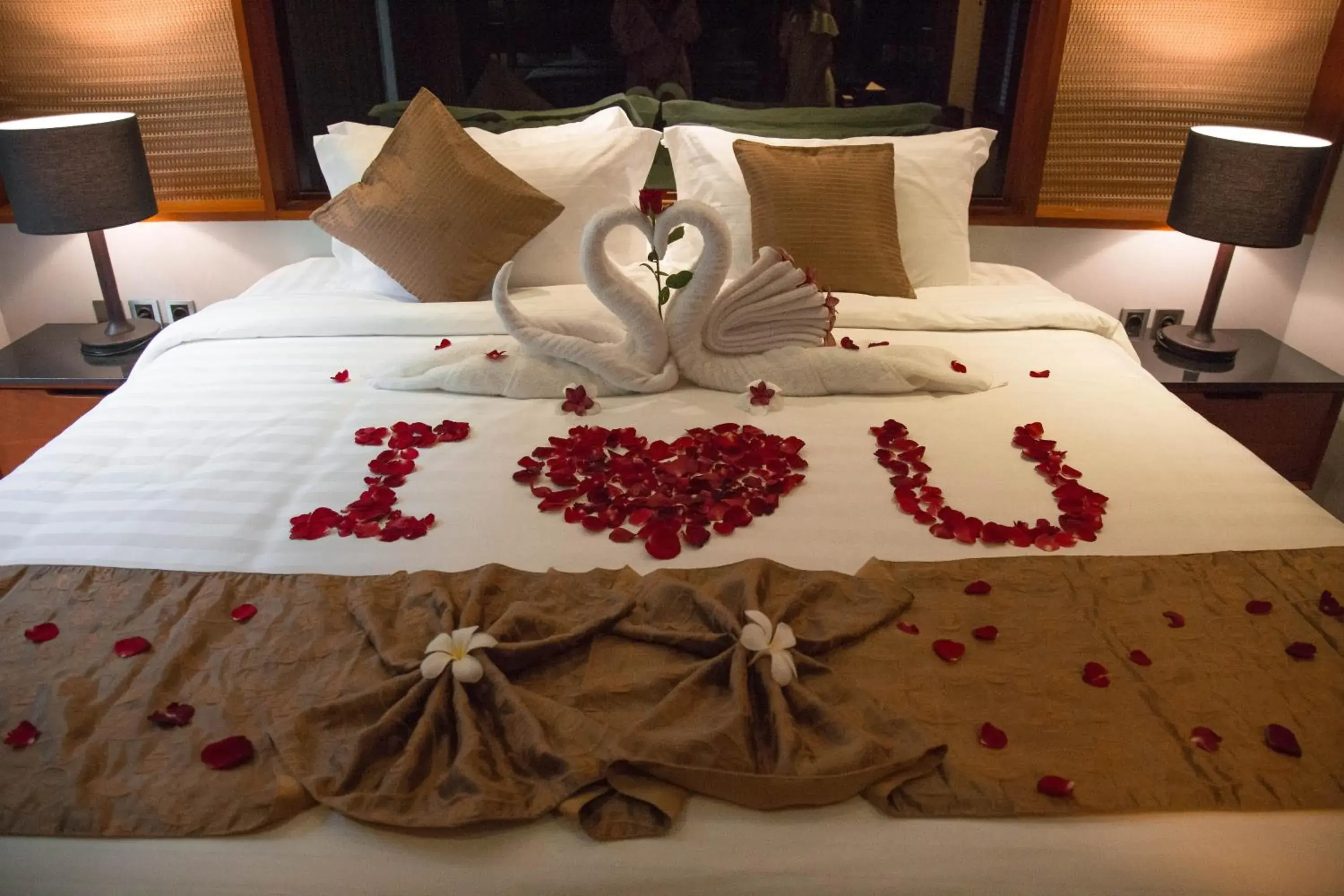 Decorative detail, Bed in Agranusa Signature Villa Nusa Dua Decorative detail, Bed in Agranusa Signature Villa Nusa Dua