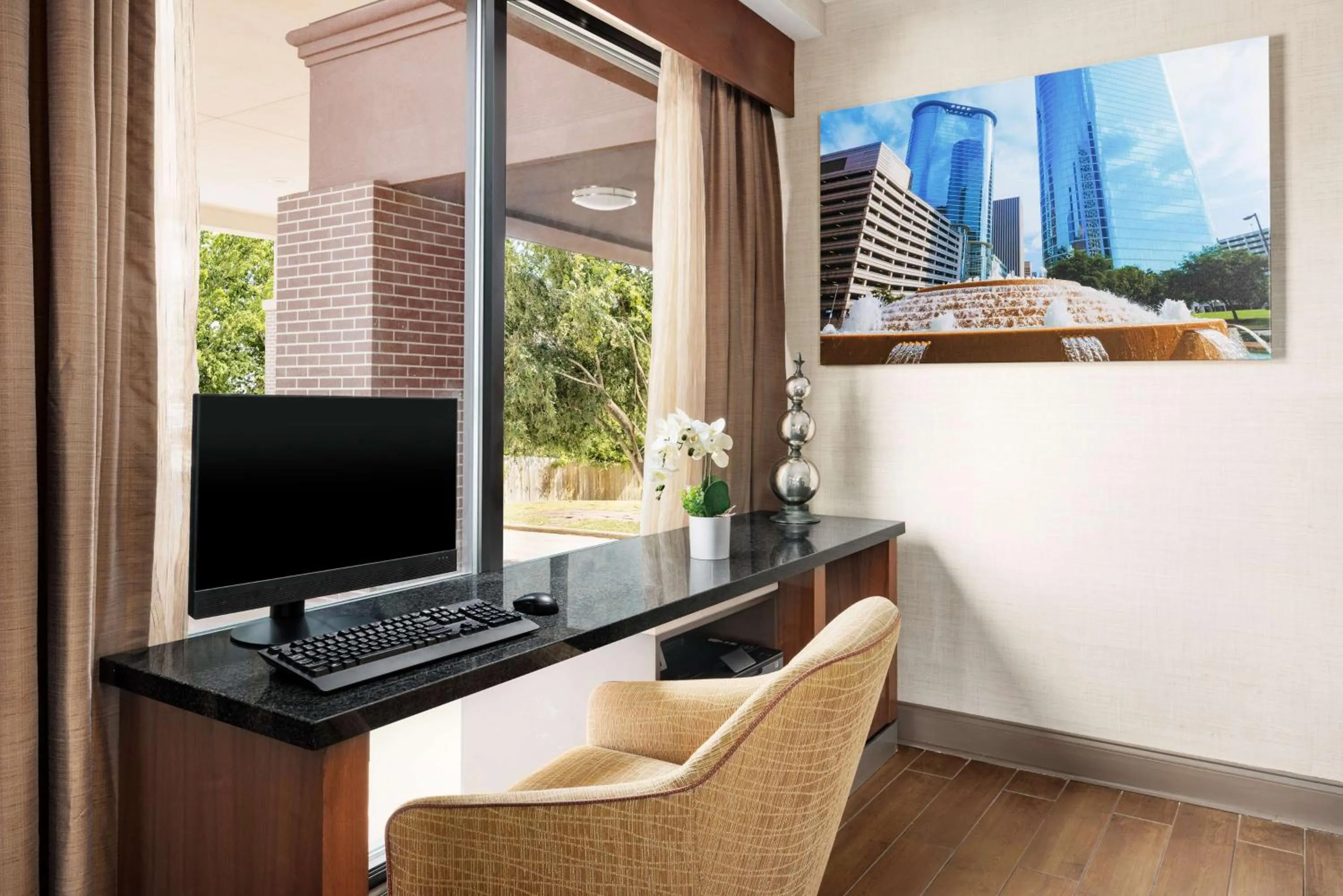 Business facilities in Hampton Inn Houston Hobby Airport