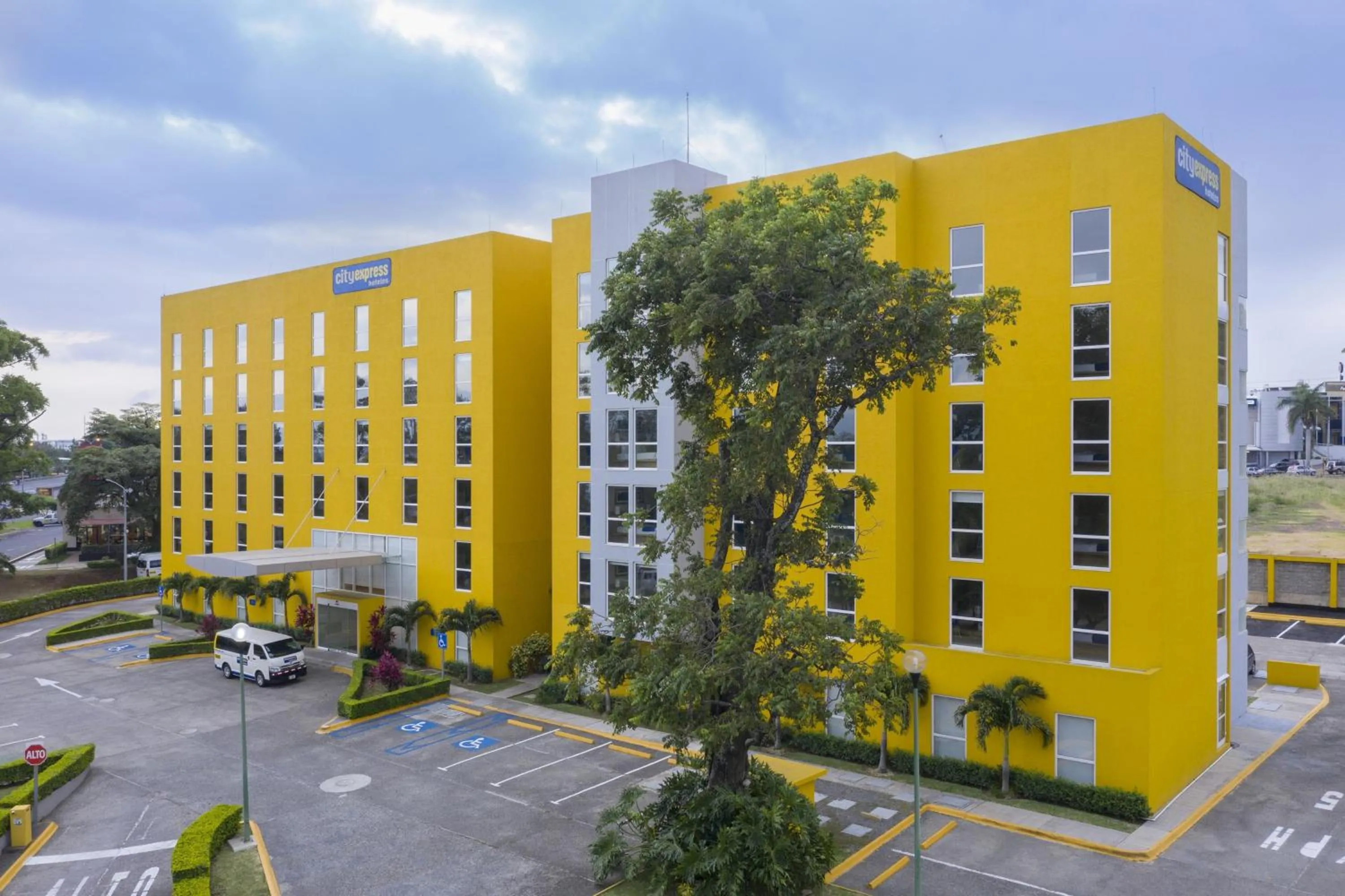 Property building in City Express by Marriott San José Costa Rica