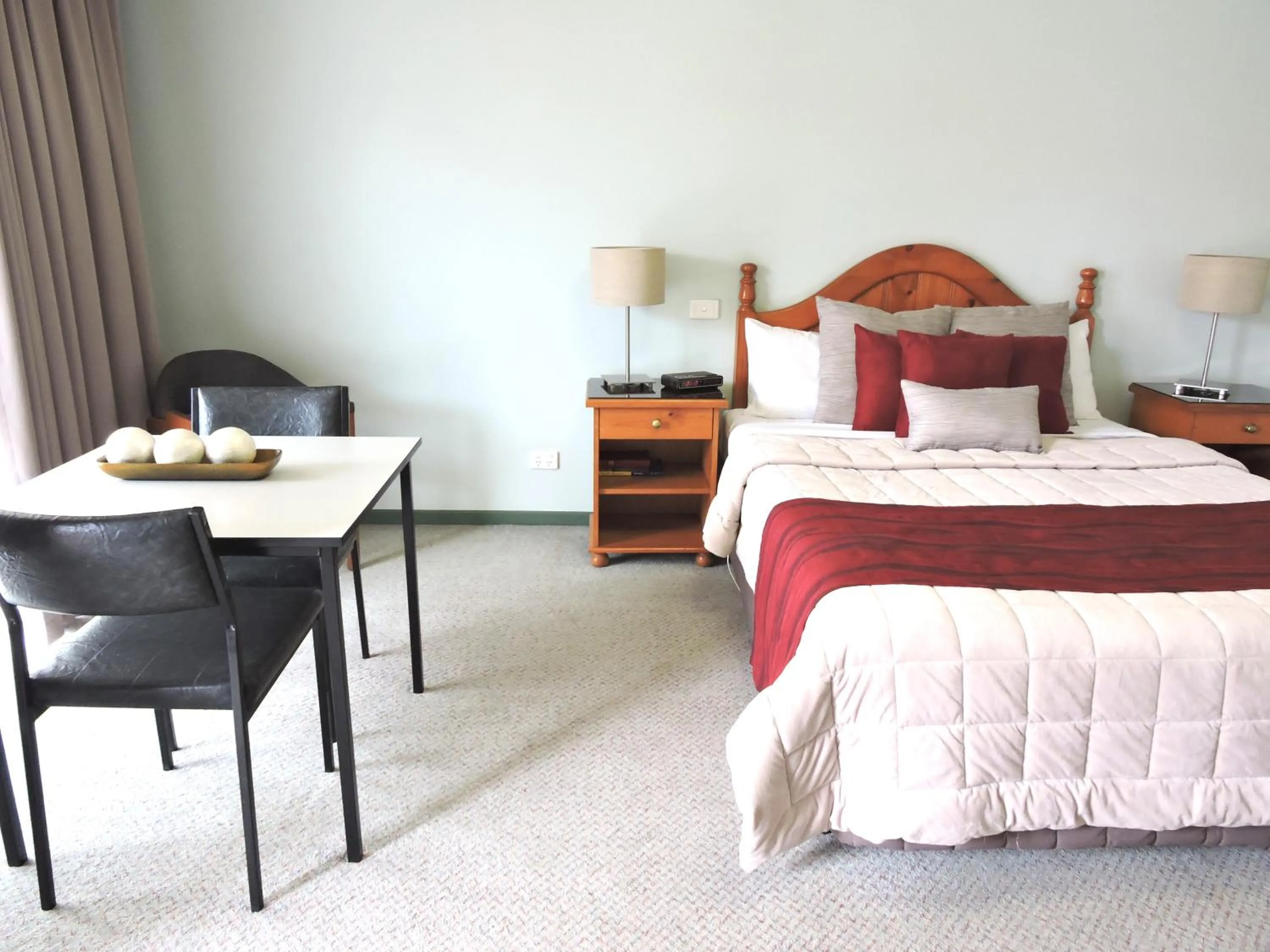 Bed in Melaleuca Motel