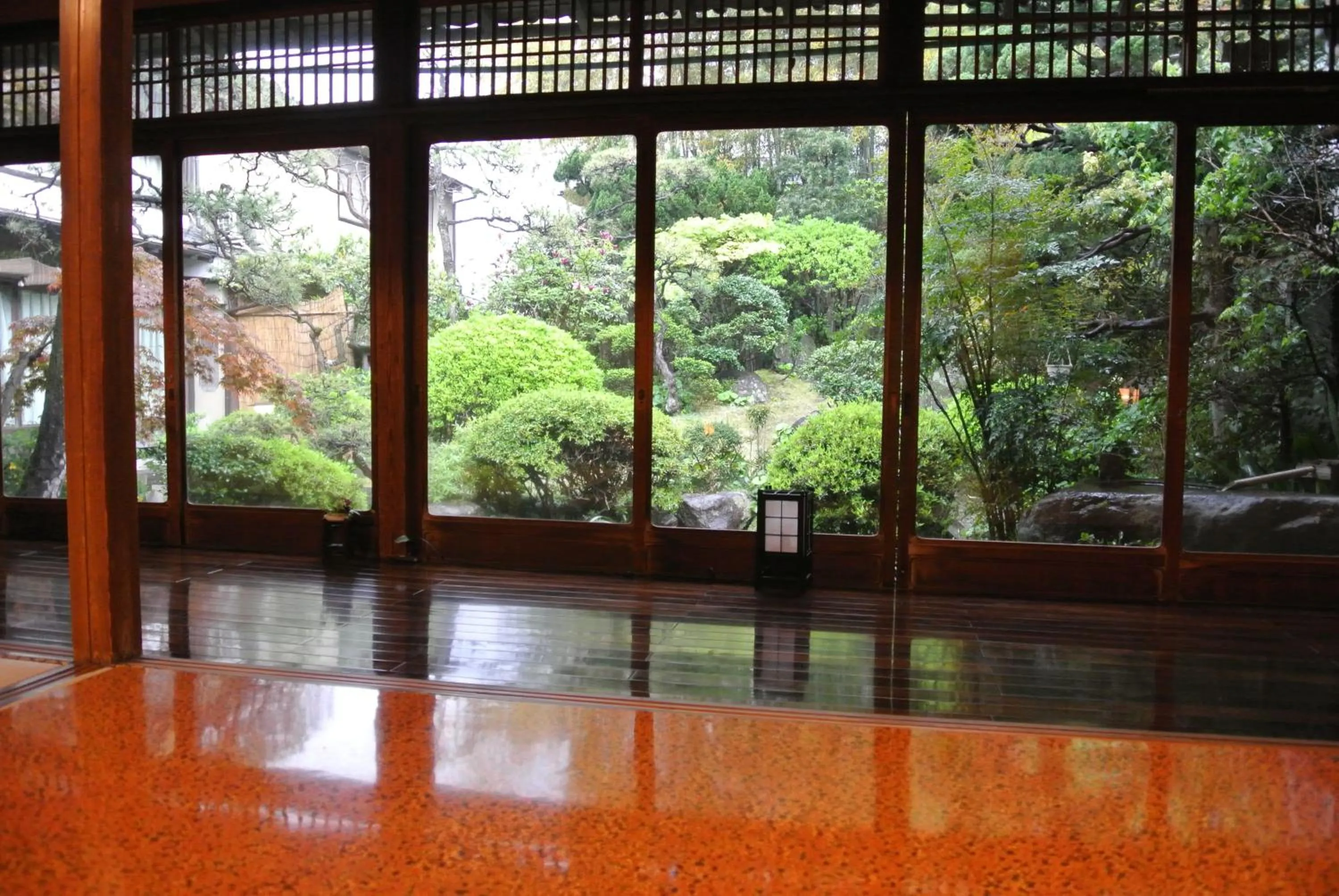 Garden in Ryokan Sennari (13 years or older)