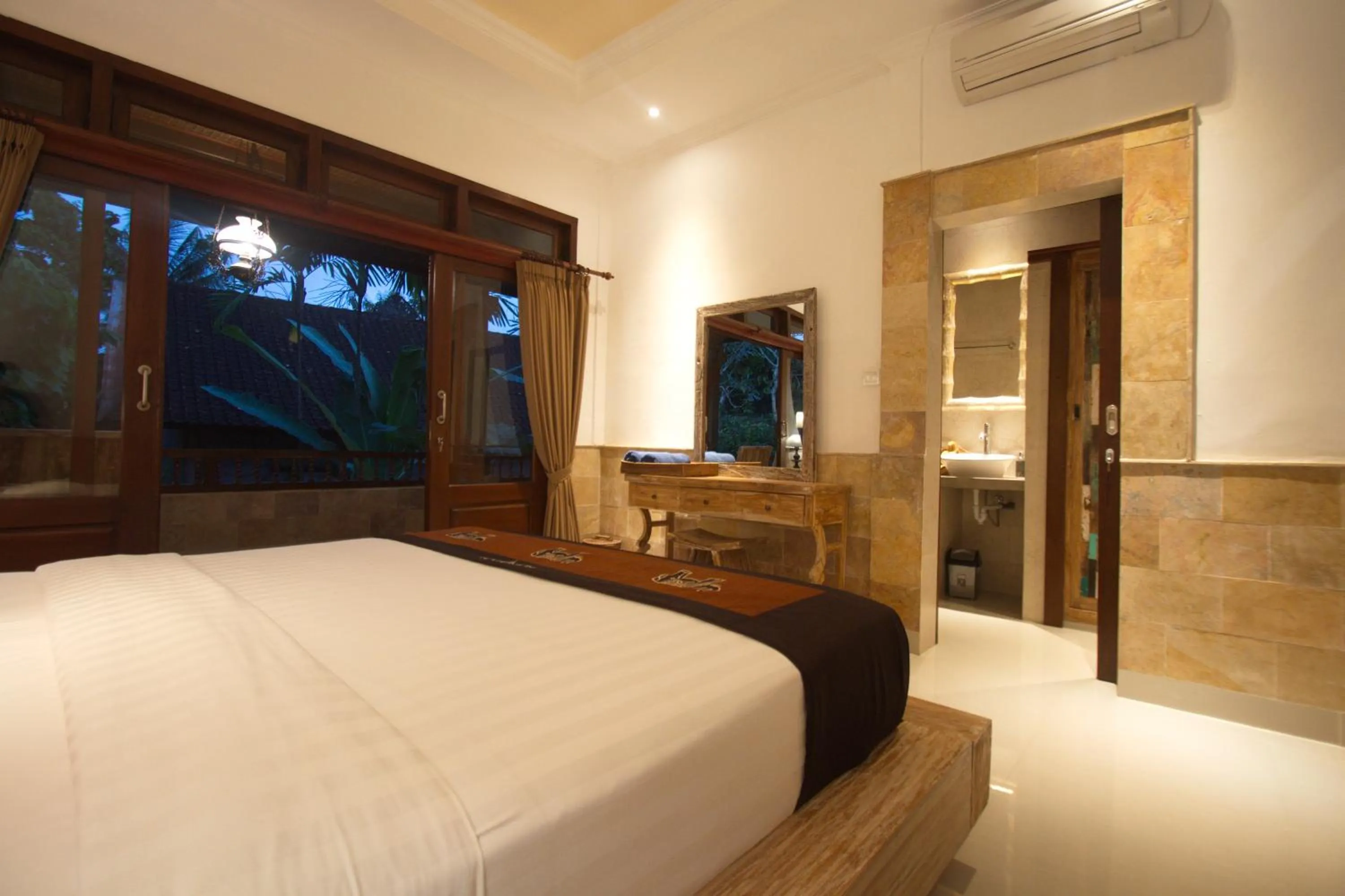 Bathroom, Bed in Ubud Terrace
