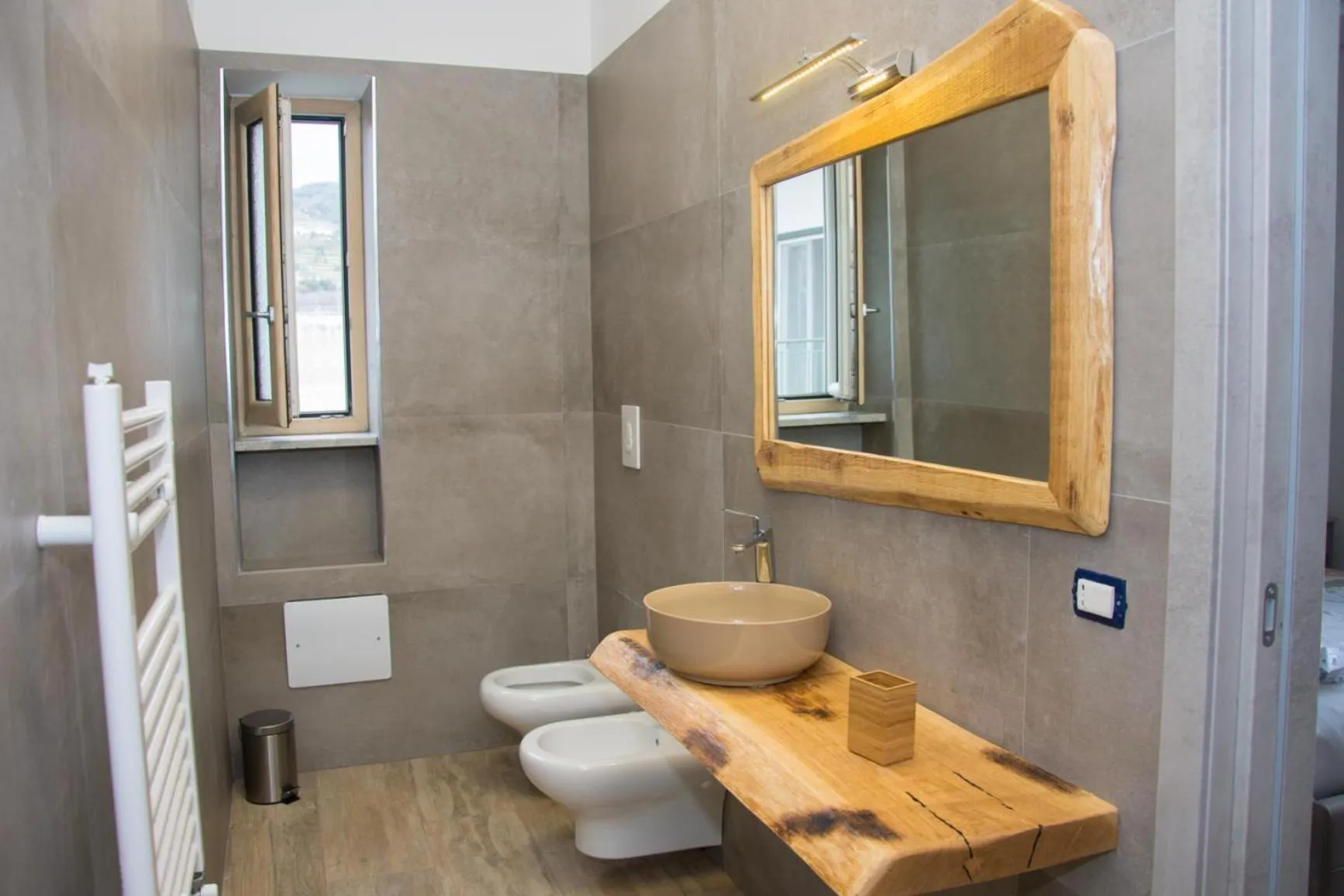 Toilet in VILLA MATILDA luxury B&B