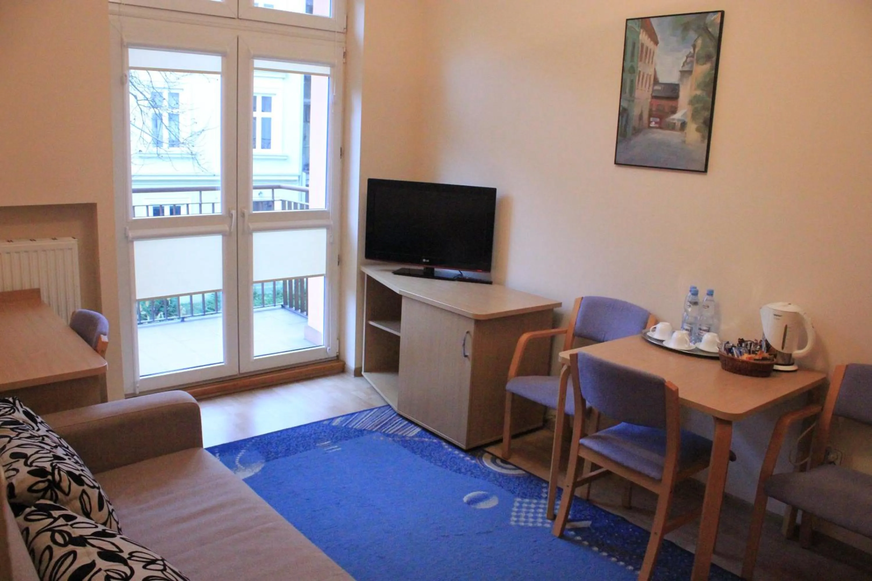 Coffee/tea facilities in CDR