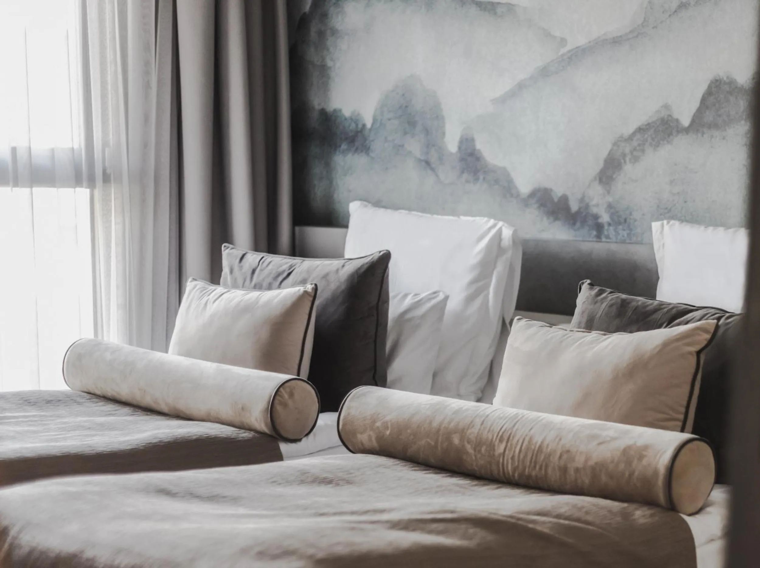 Bed in Paloma Finesse Side