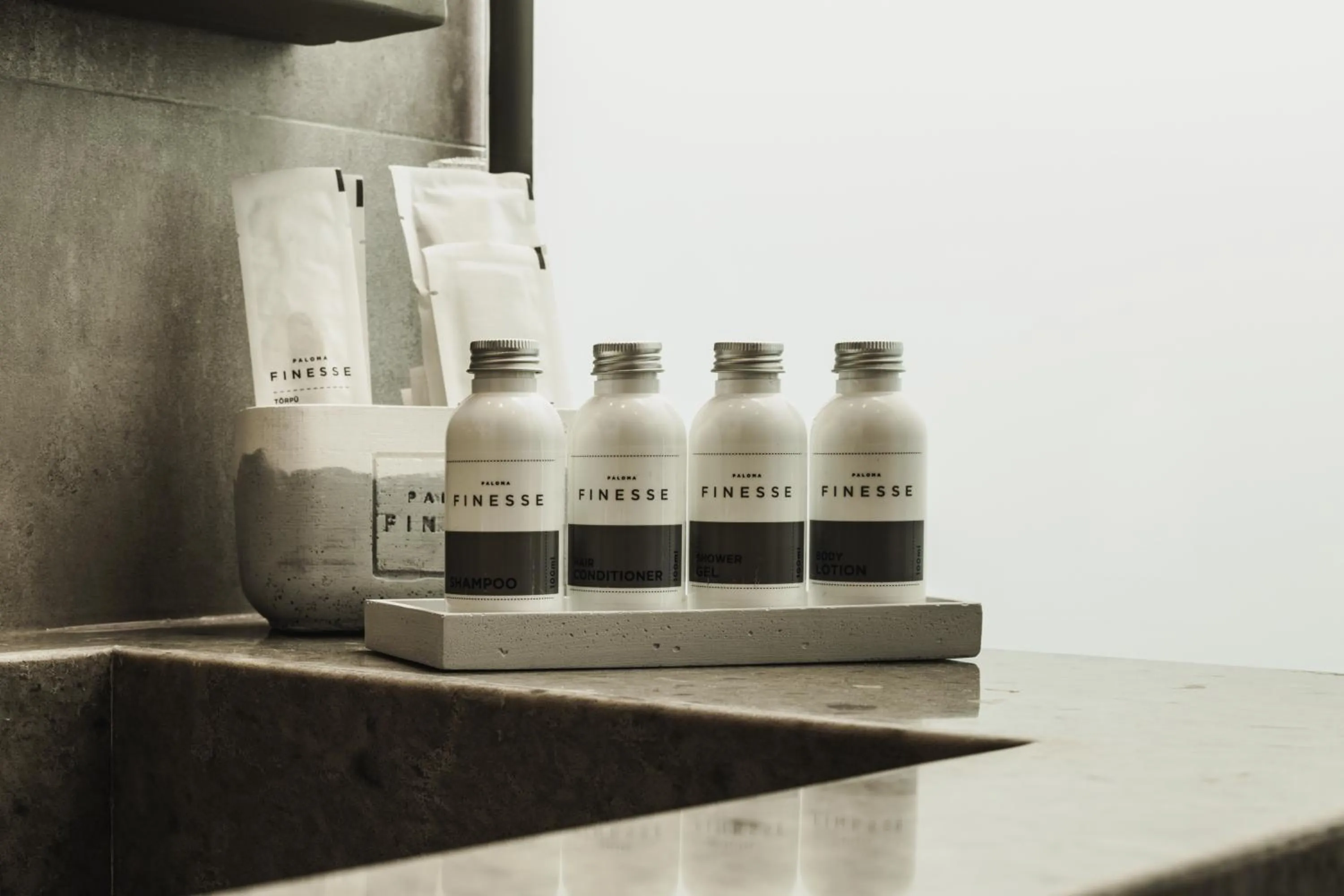 Bathroom in Paloma Finesse Side