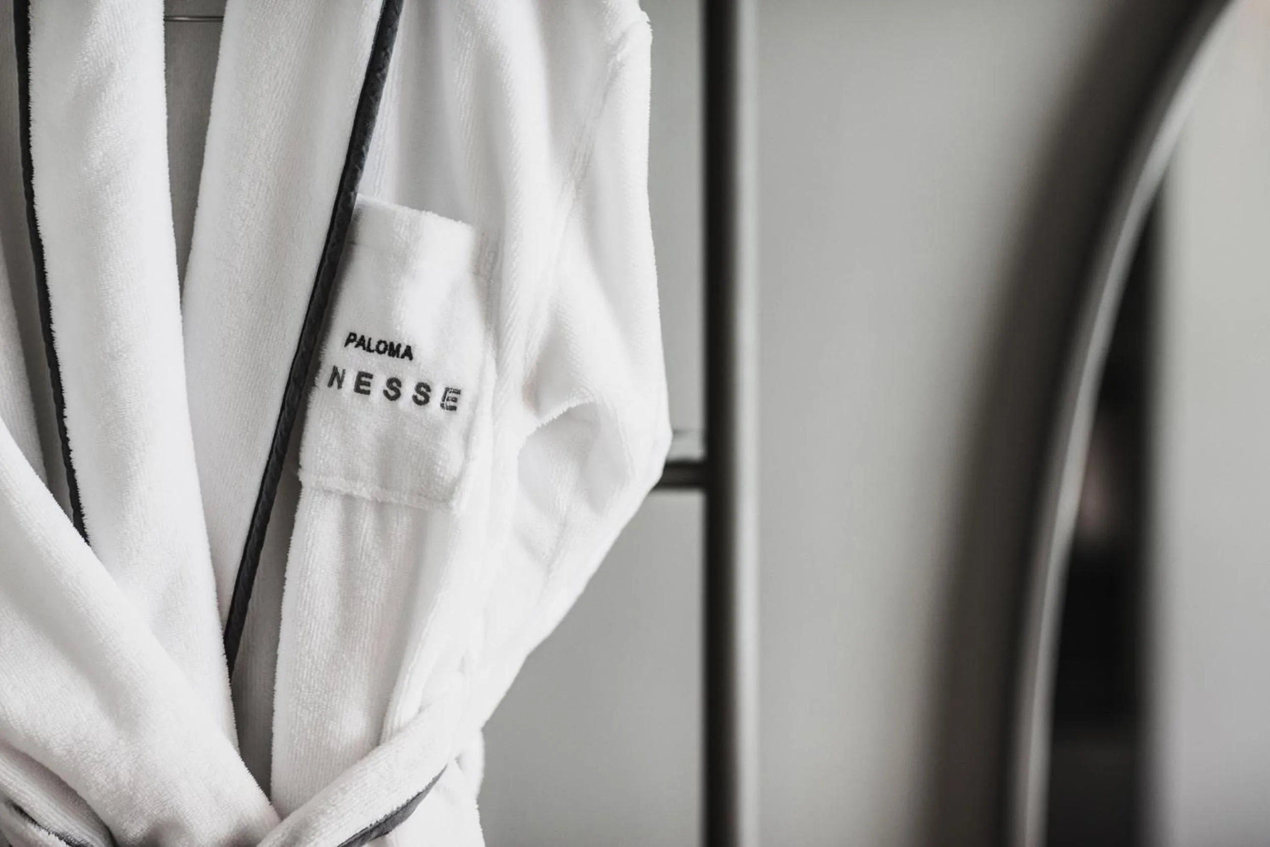 Bathroom in Paloma Finesse Side