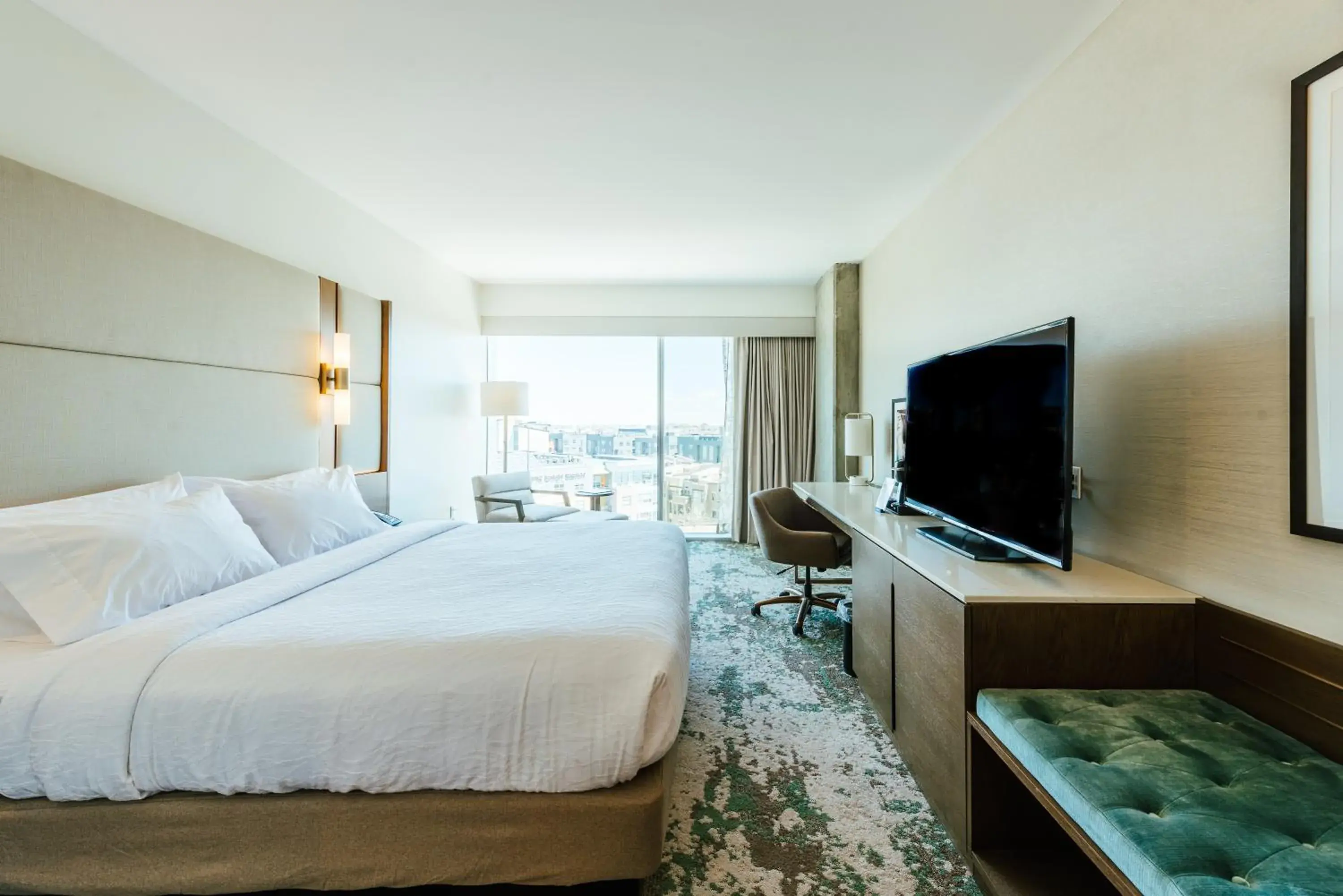 City view, Bed in Hilton Garden Inn Denver Union Station City view, Bed in Hilton Garden Inn Denver Union Station