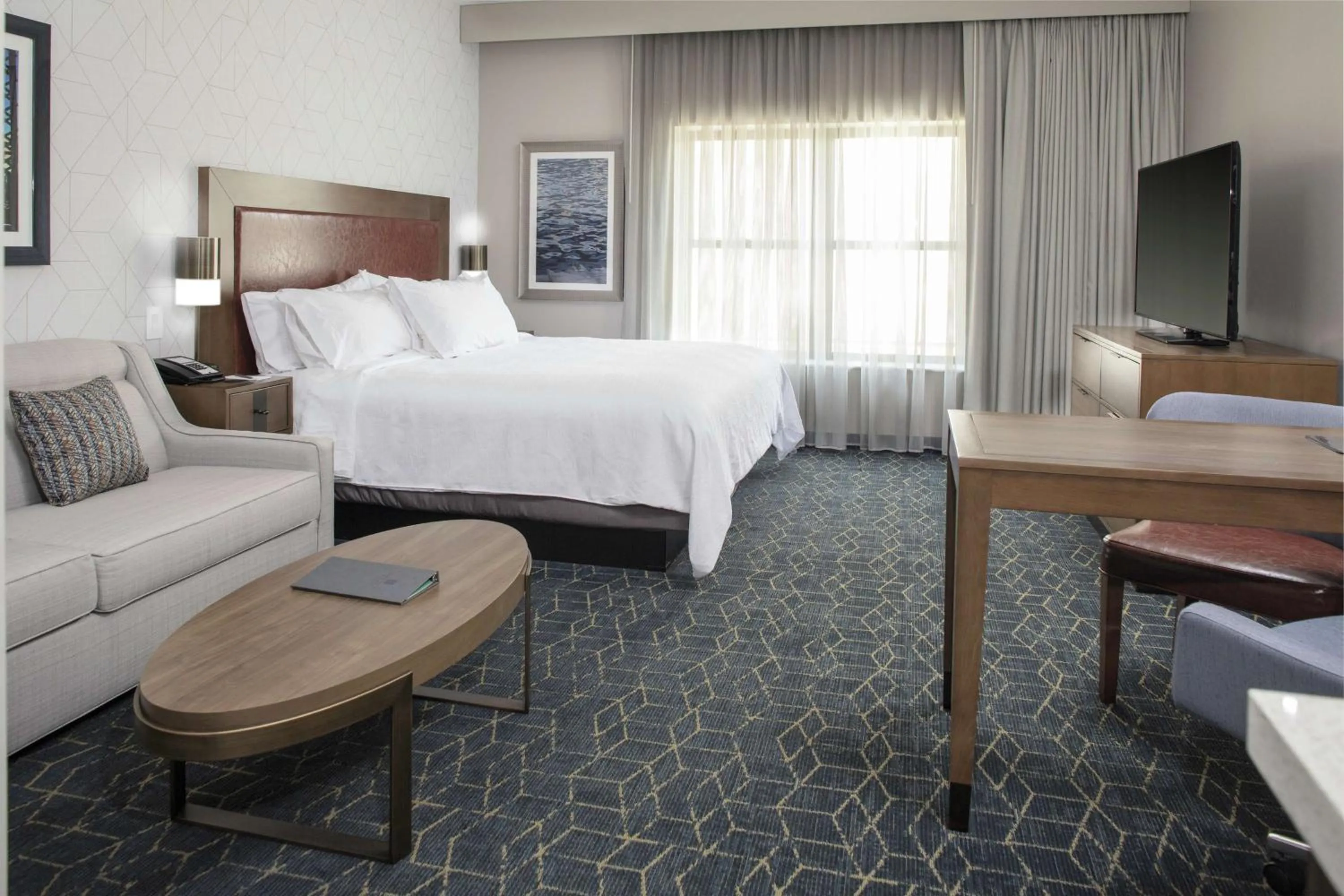 Living room, Bed in Embassy Suites By Hilton Grand Rapids Downtown