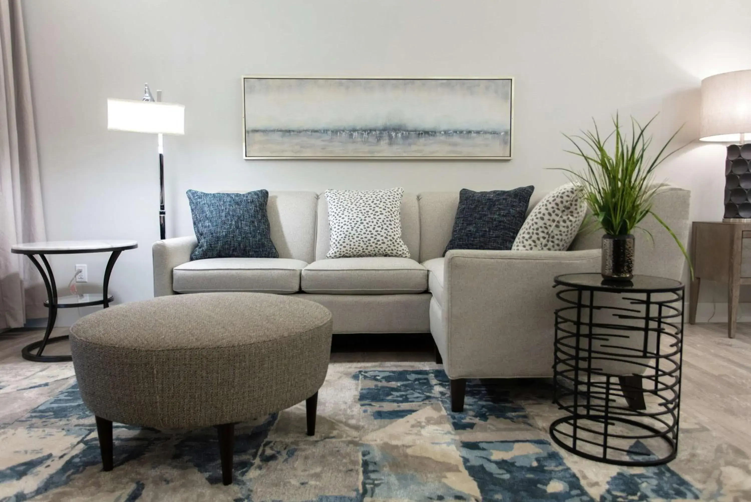 Bed in Embassy Suites By Hilton Grand Rapids Downtown Bed in Embassy Suites By Hilton Grand Rapids Downtown