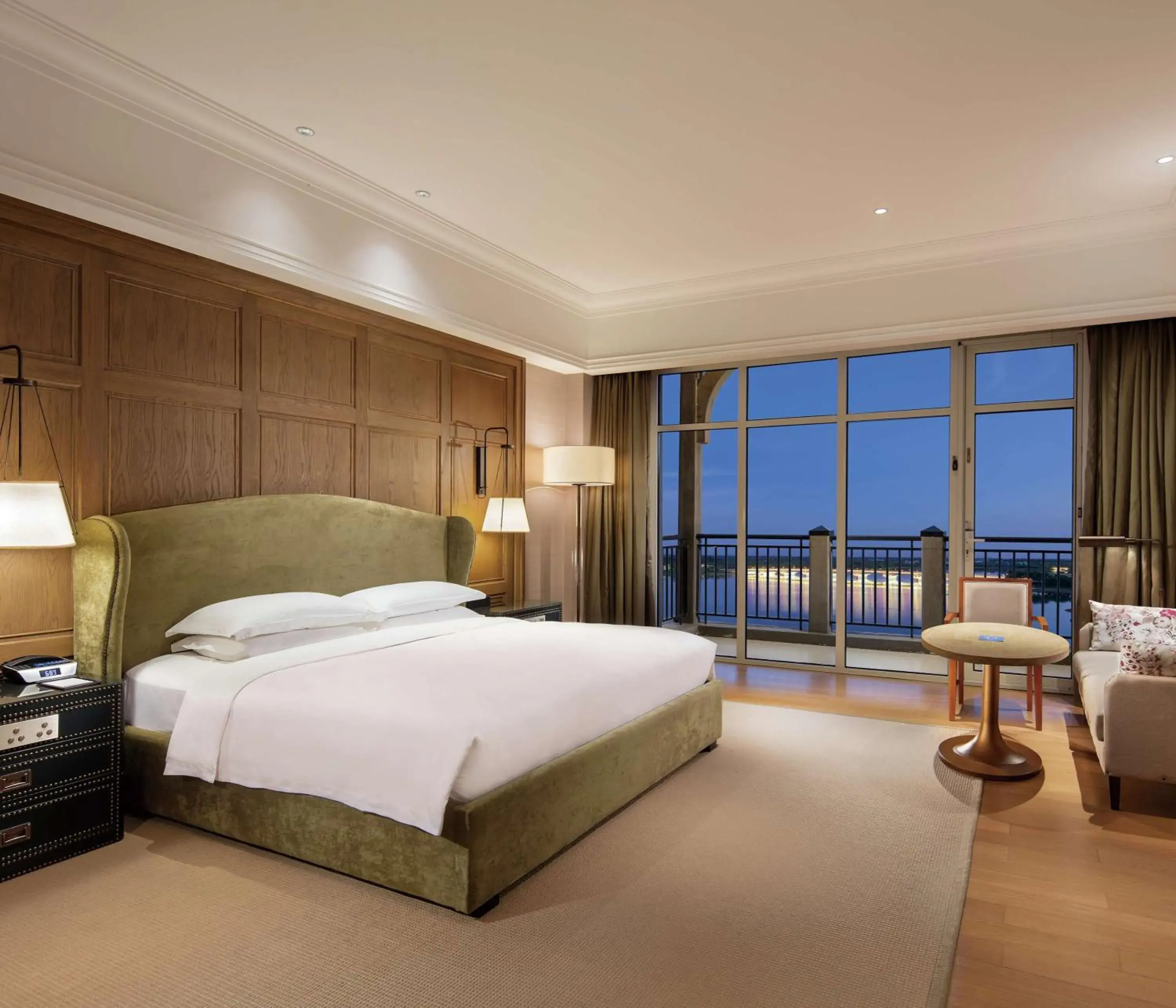 Living room, Bed in Hilton Wenan Living room, Bed in Hilton Wenan