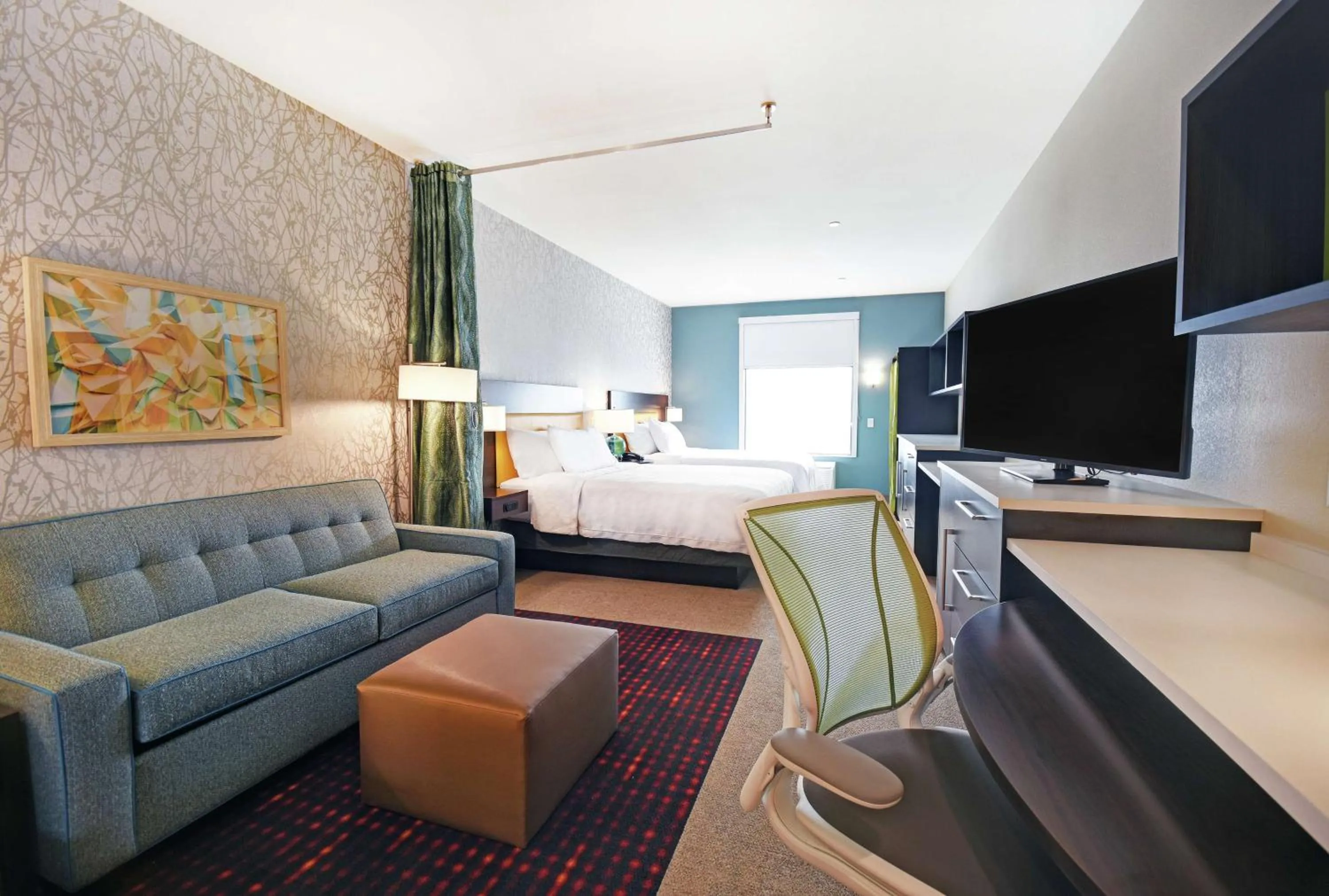 Bedroom, Bed in Home2 Suites By Hilton Beloit