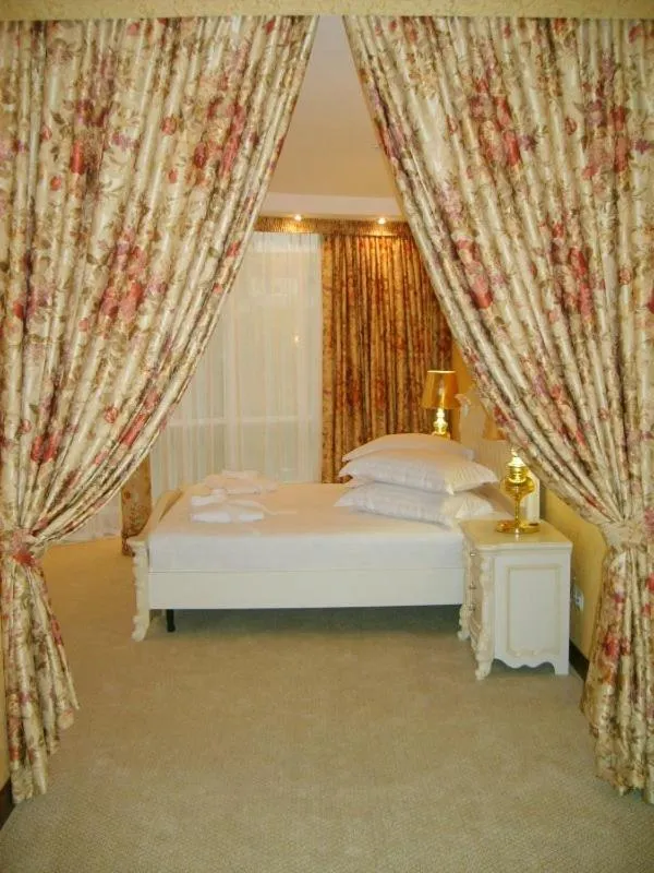 Photo of the whole room, Bed in Hotel Complex Gayki