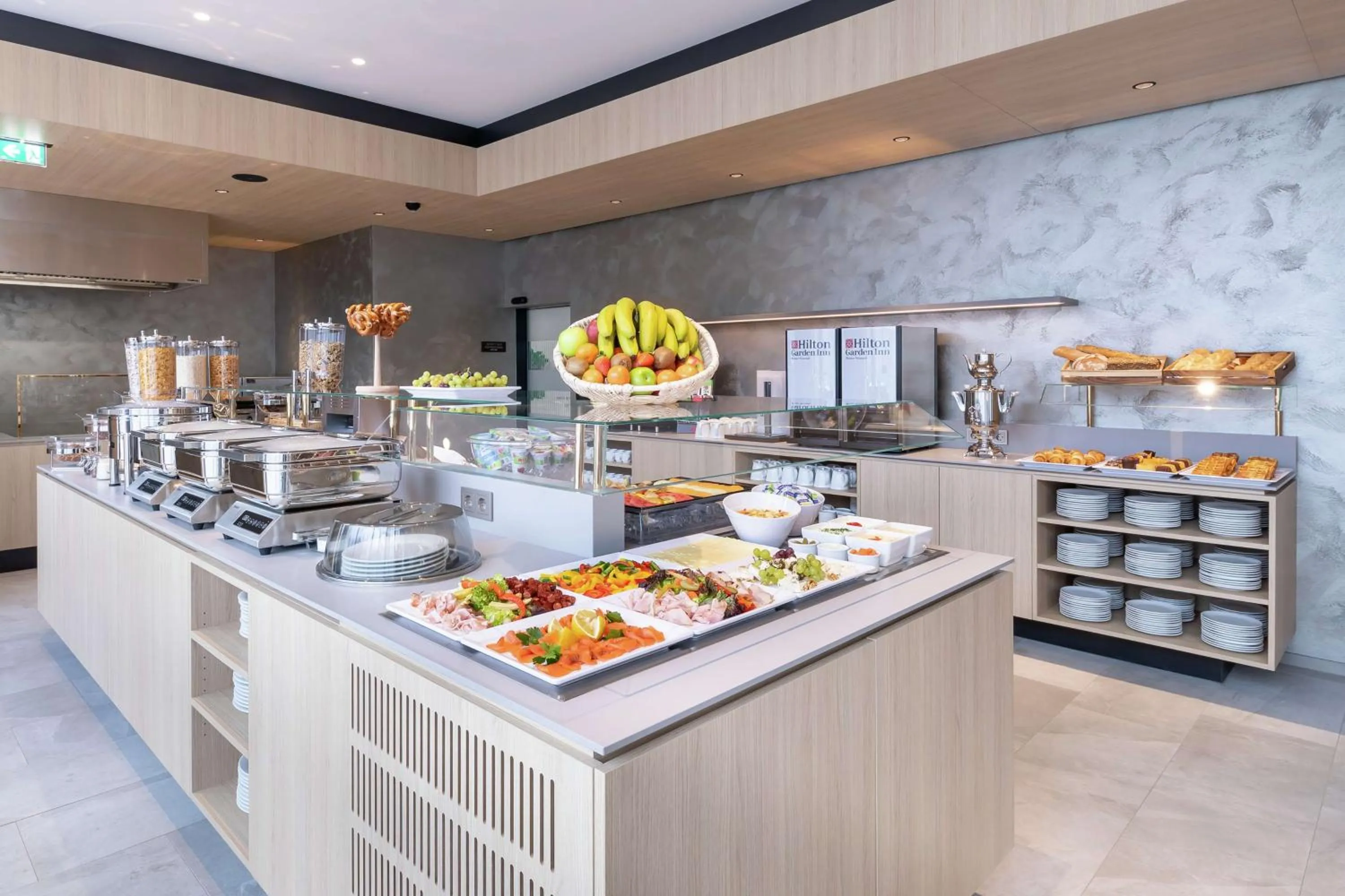 Restaurant/places to eat in Hilton Garden Inn Wiener Neustadt