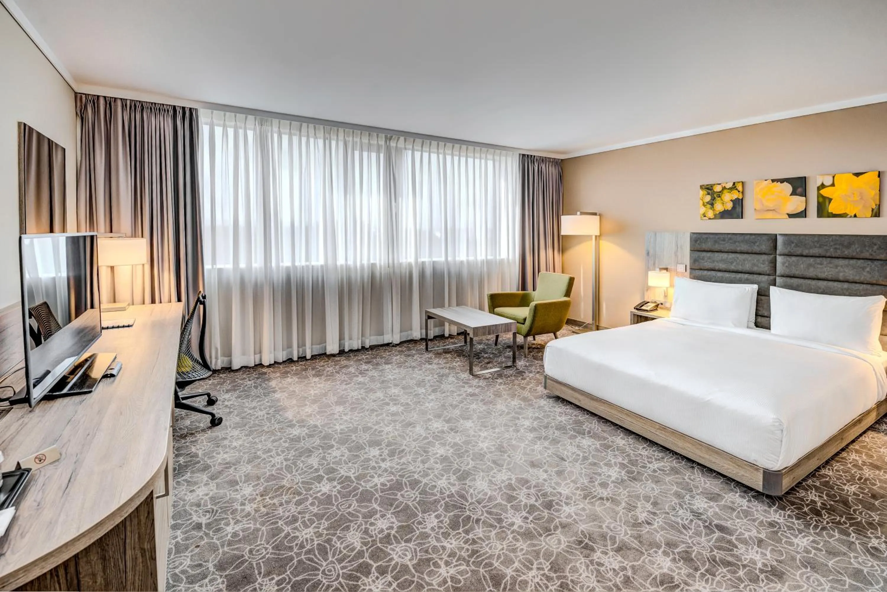 Bedroom, Bed in Hilton Garden Inn Wiener Neustadt