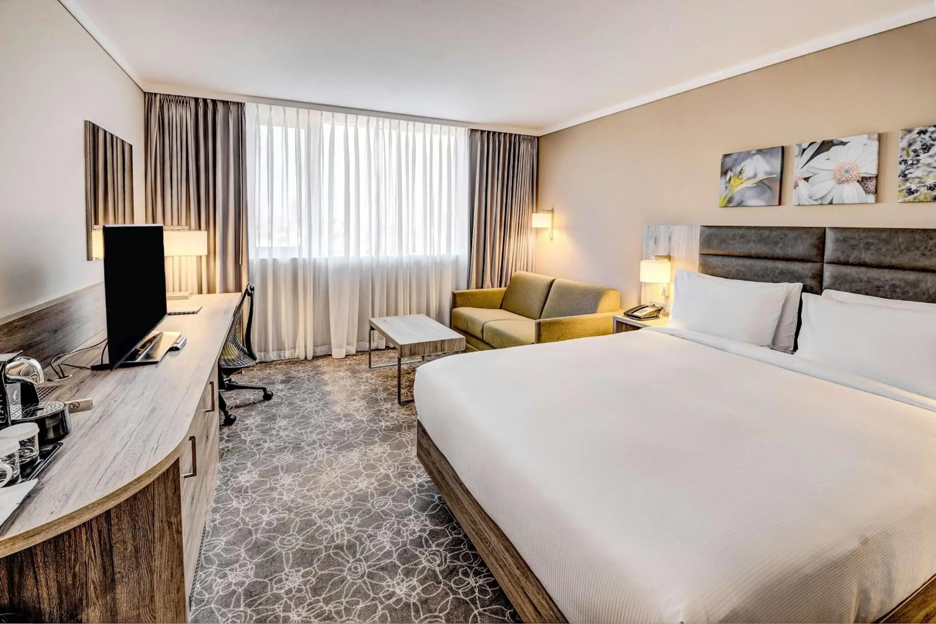 Queen Family Room in Hilton Garden Inn Wiener Neustadt Queen Family Room in Hilton Garden Inn Wiener Neustadt