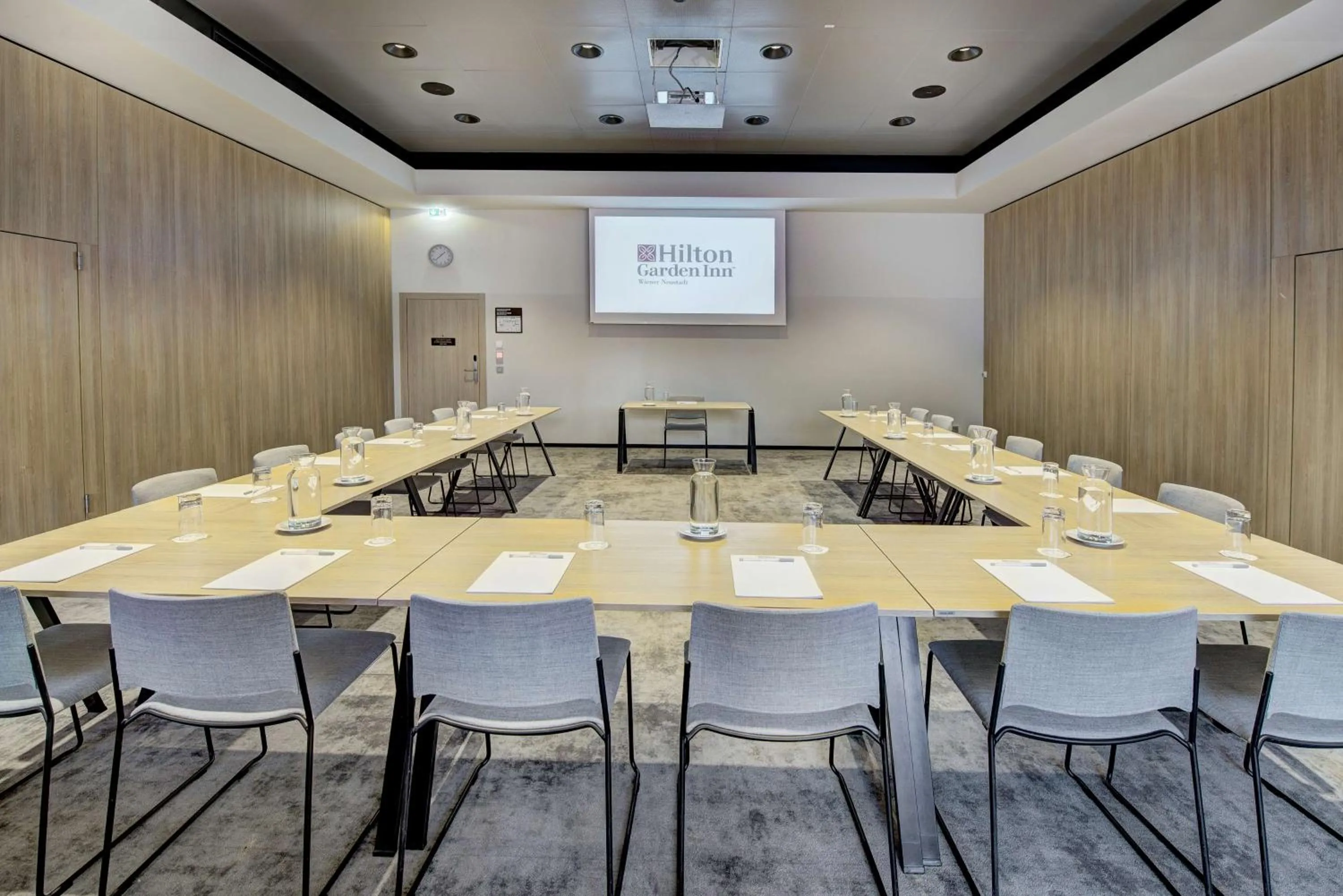 Meeting/conference room in Hilton Garden Inn Wiener Neustadt