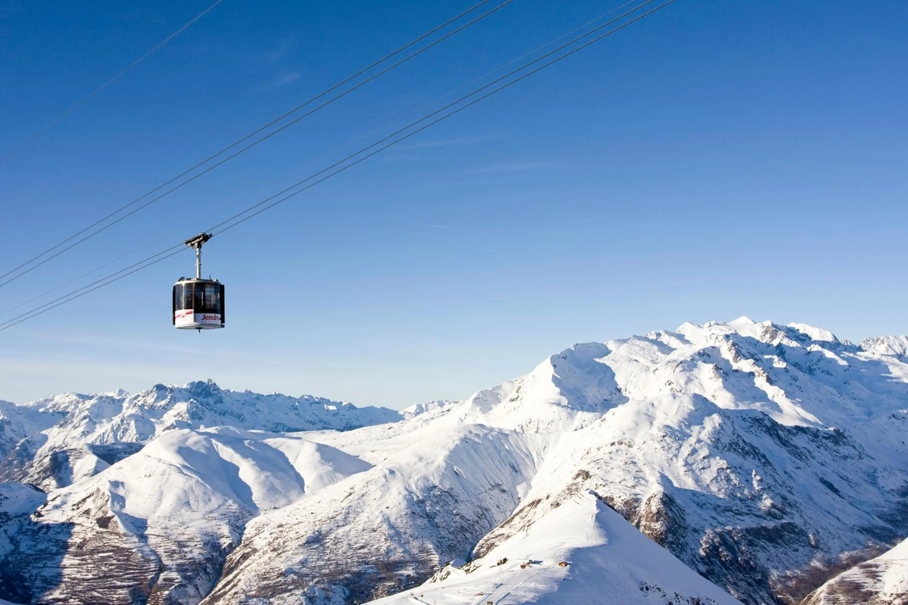 Skiing in Vacancéole - Résidence Cortina