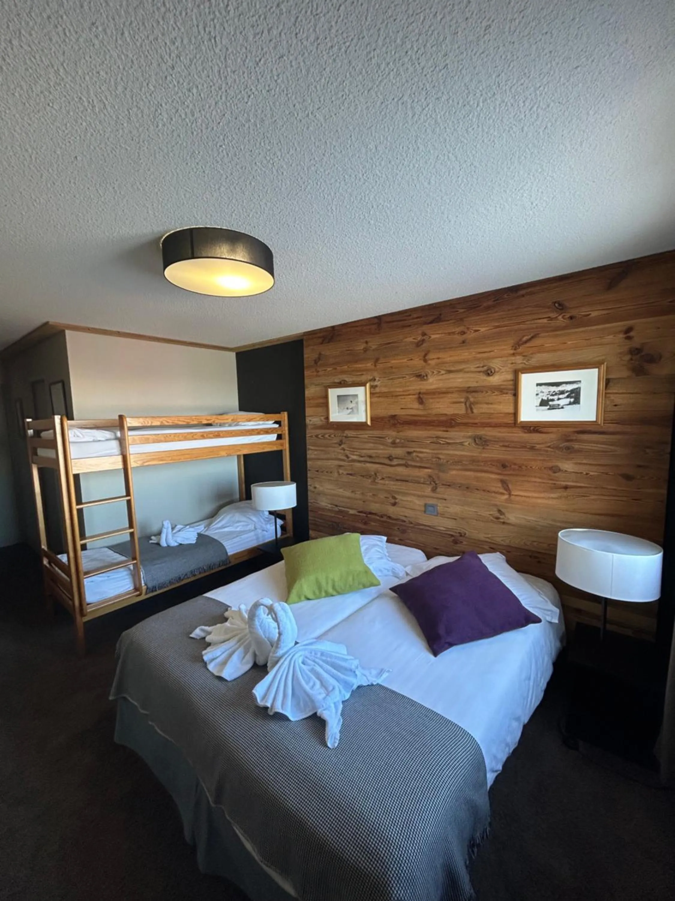 Bed in Hillary Hotel