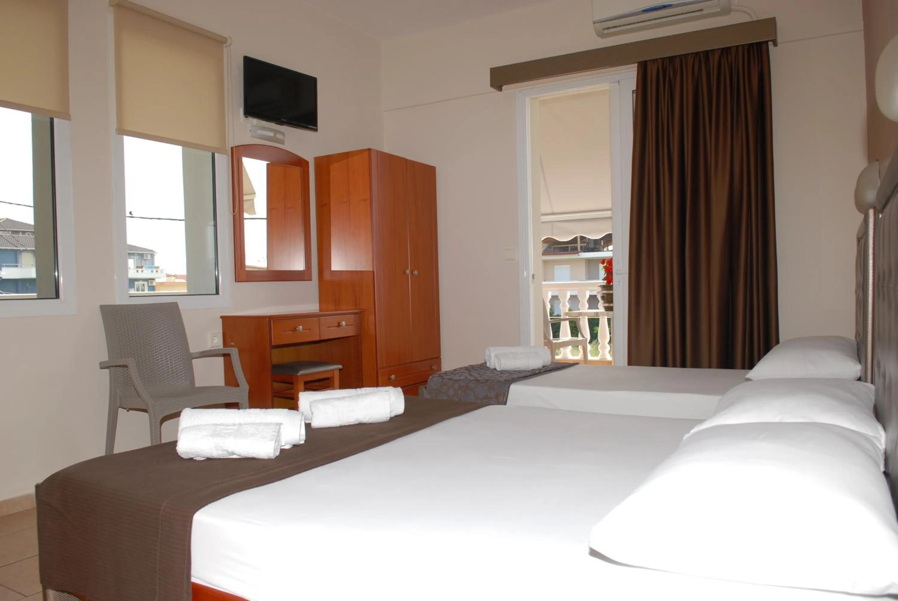 Bedroom in John & Eve Hotel