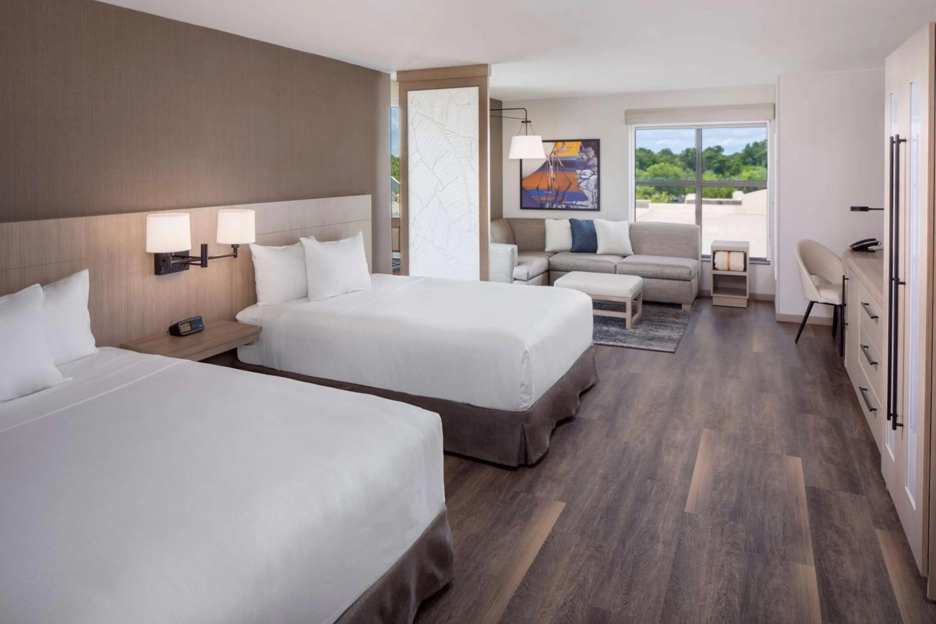 Photo of the whole room, Bed in Hyatt Place Mount Pleasant Towne Centre