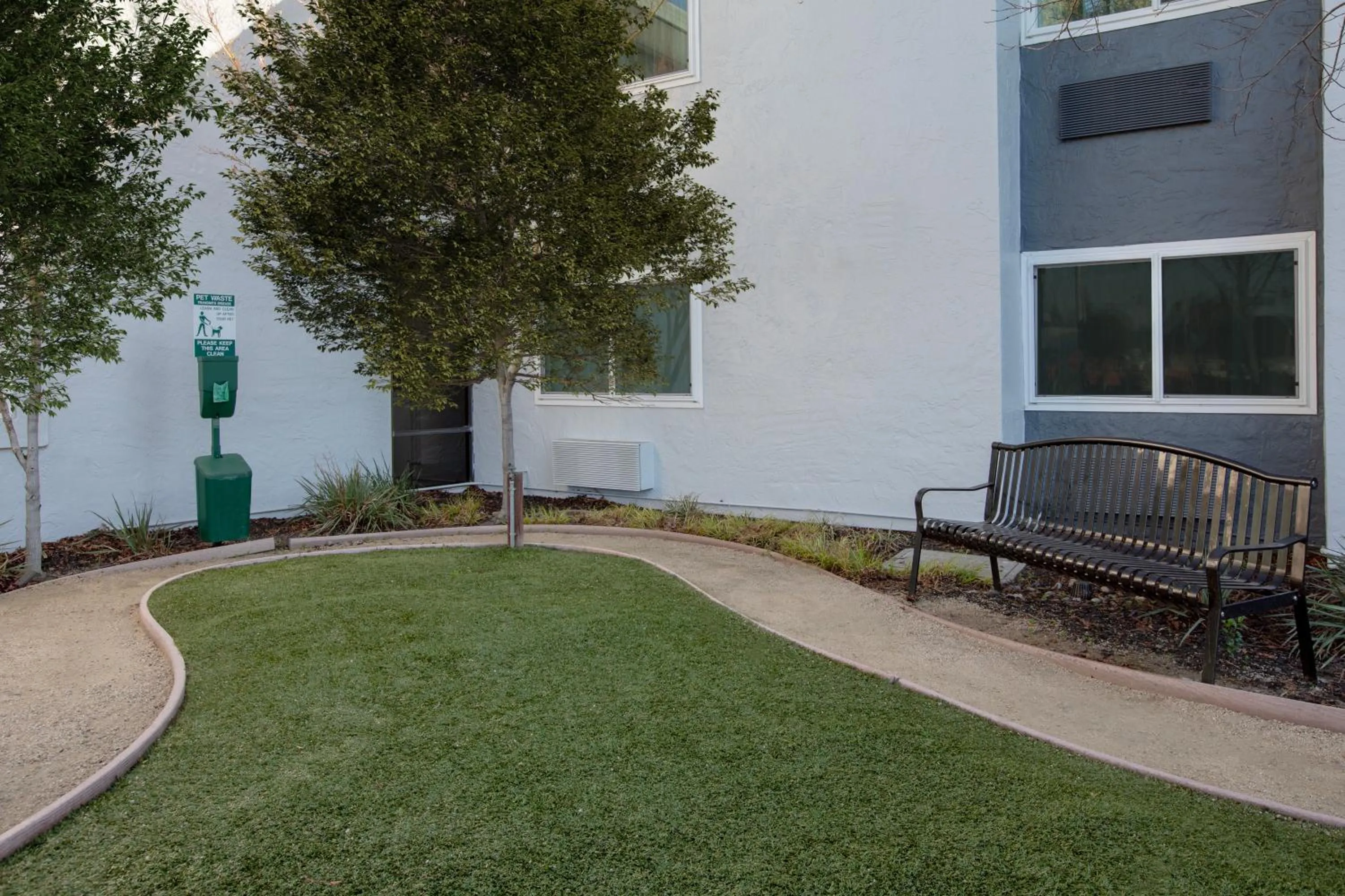 Property building in La Quinta by Wyndham San Jose Airport