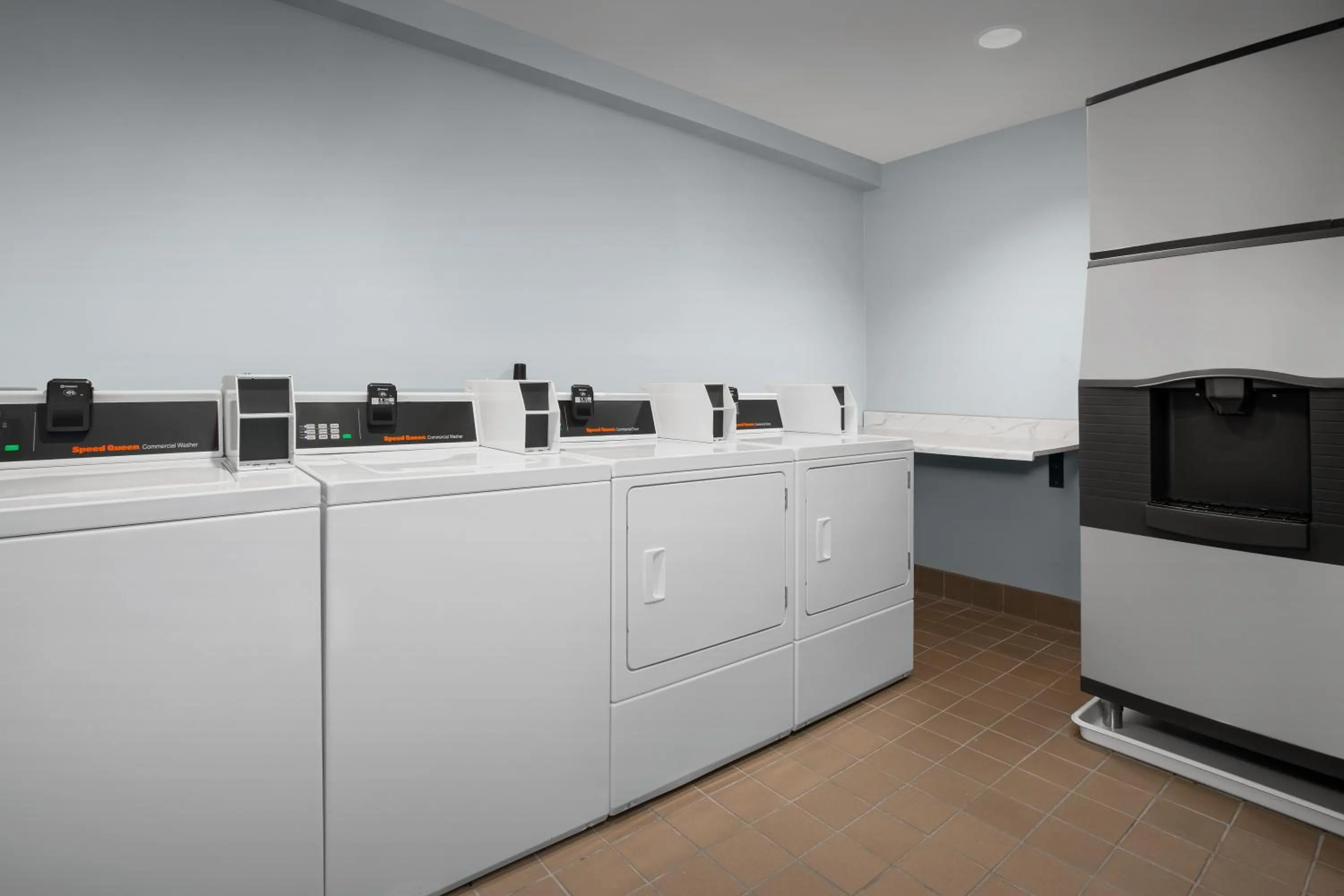 laundry in Spark by Hilton San Jose Airport