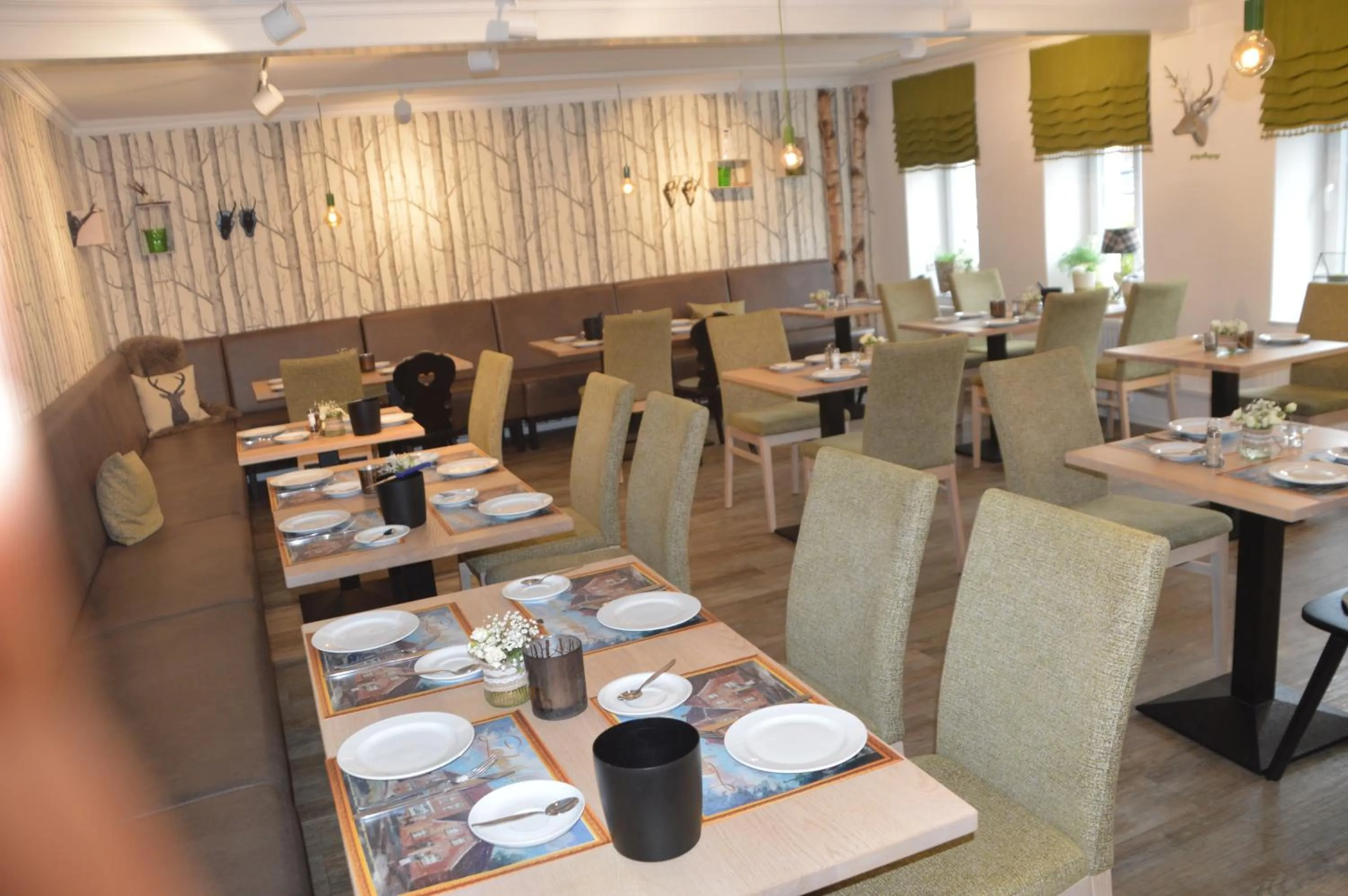 Restaurant/places to eat in Hotel Zum Großen Krug