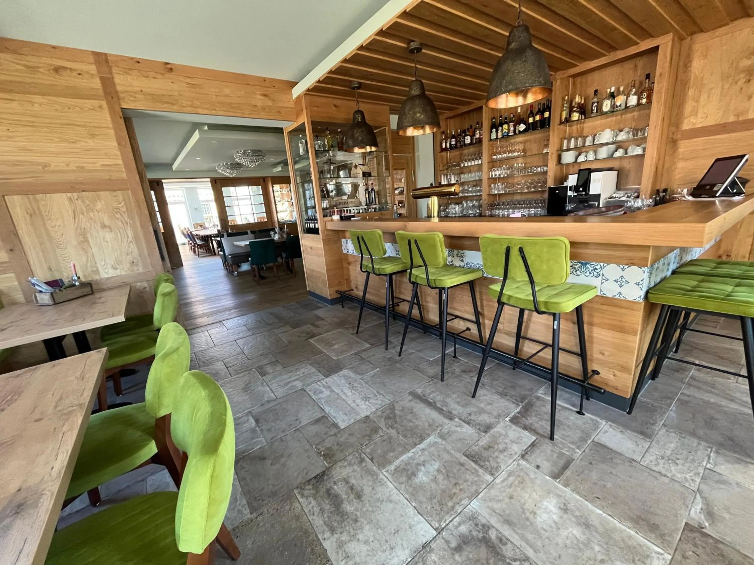 Restaurant/places to eat in Hotel Zum Großen Krug