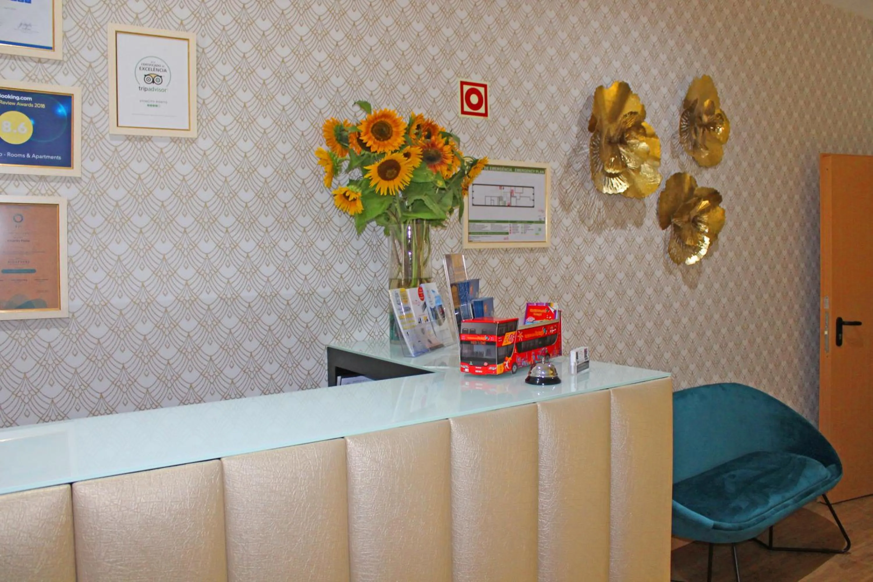 Lobby or reception in Vivacity Porto - Rooms & Apartments