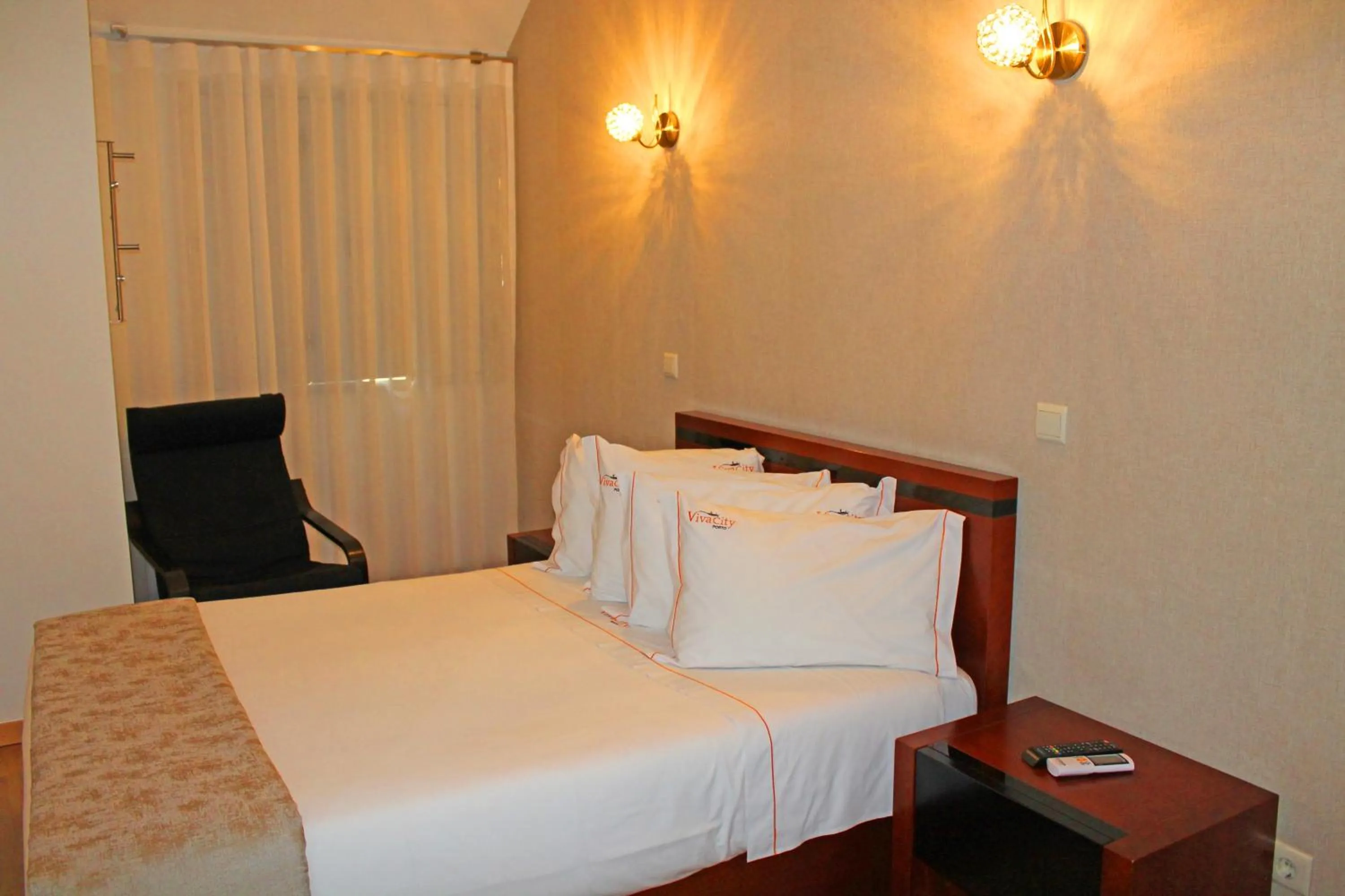 Bedroom, Bed in Vivacity Porto - Rooms & Apartments