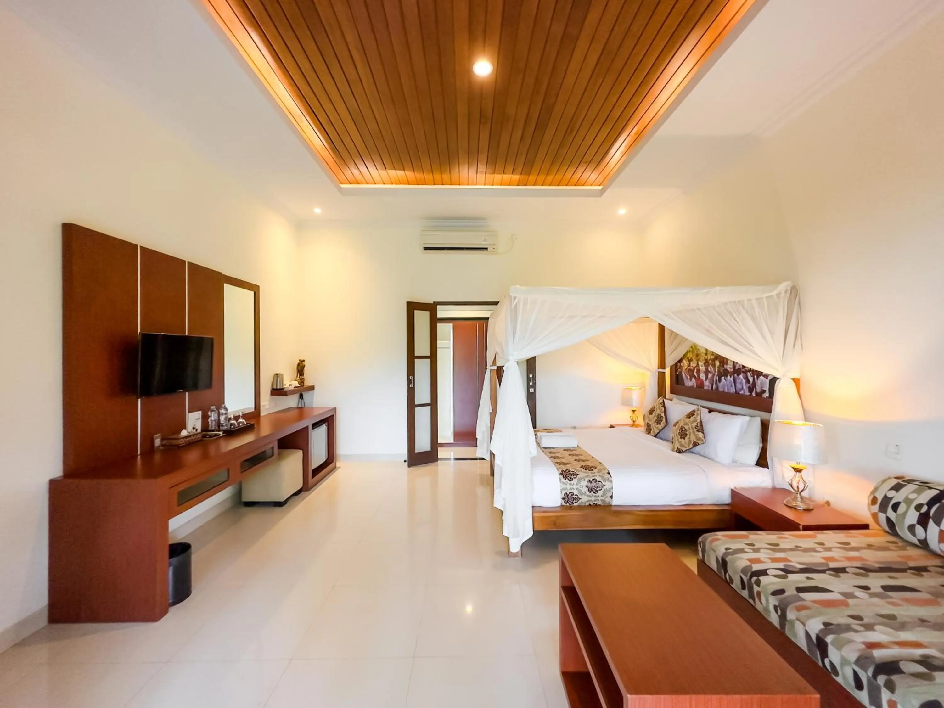 Property building, Bed in Uluwatu Cottages