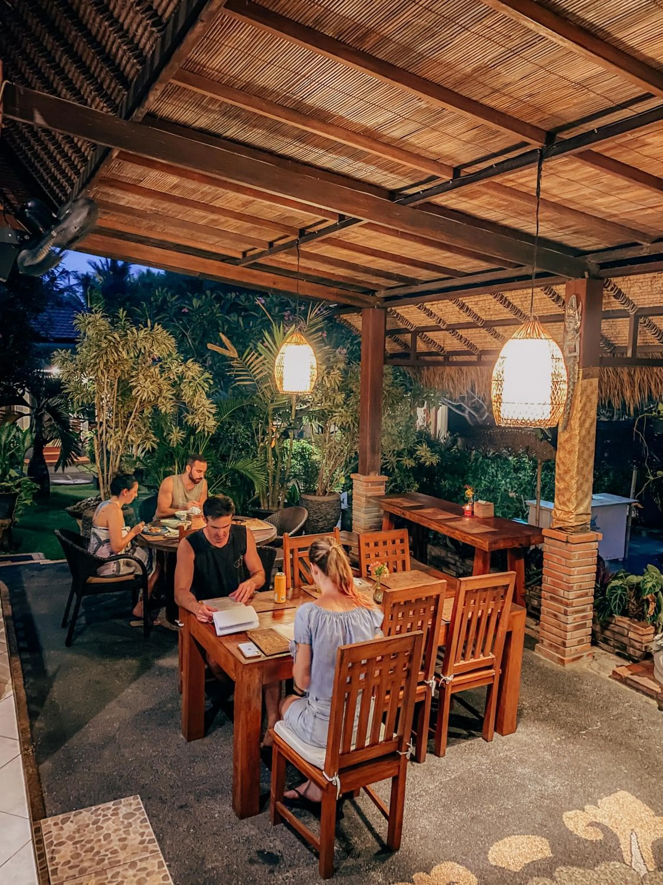 Dining area in Uluwatu Cottages
