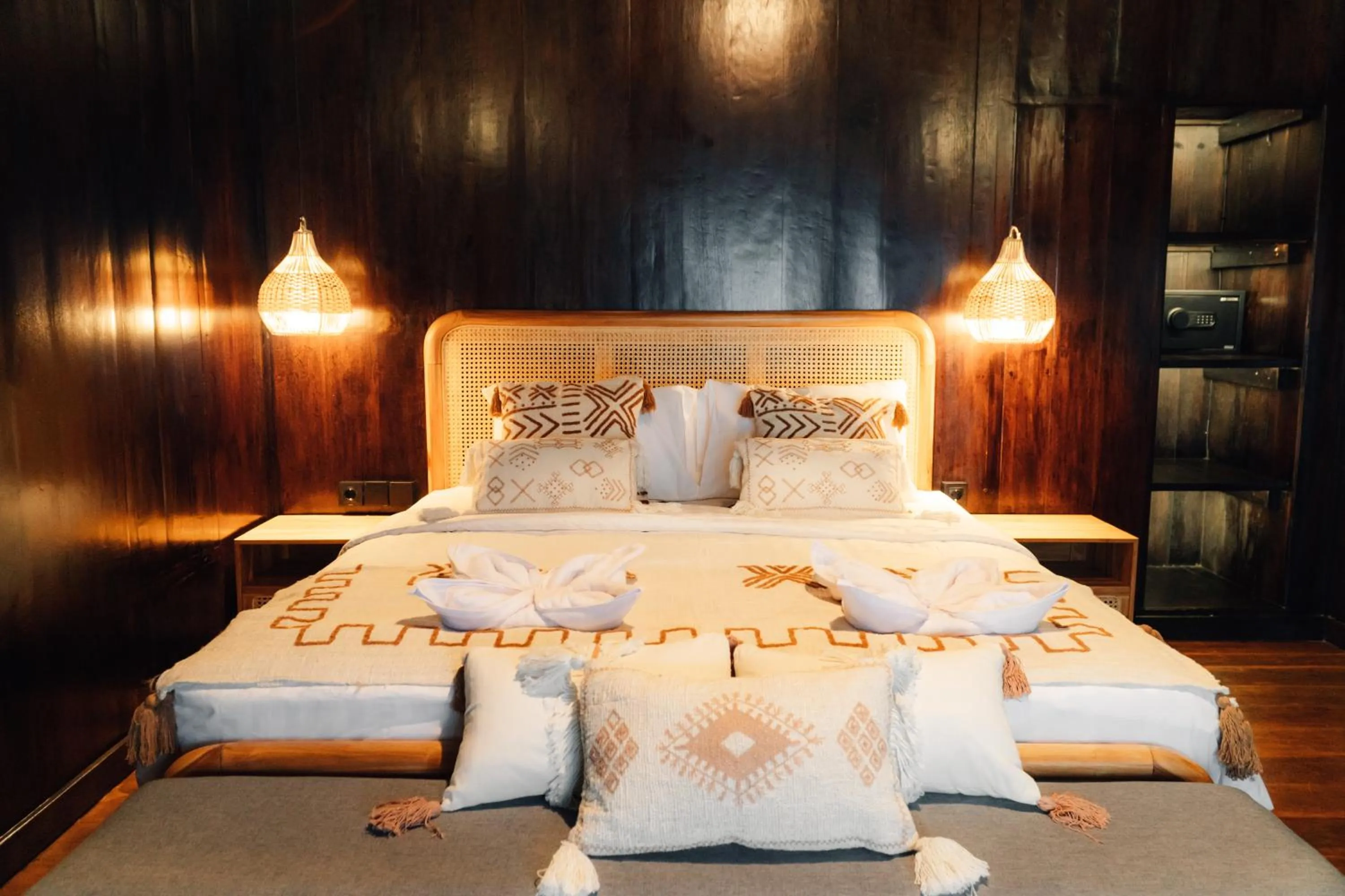 Bed in Uluwatu Cottages