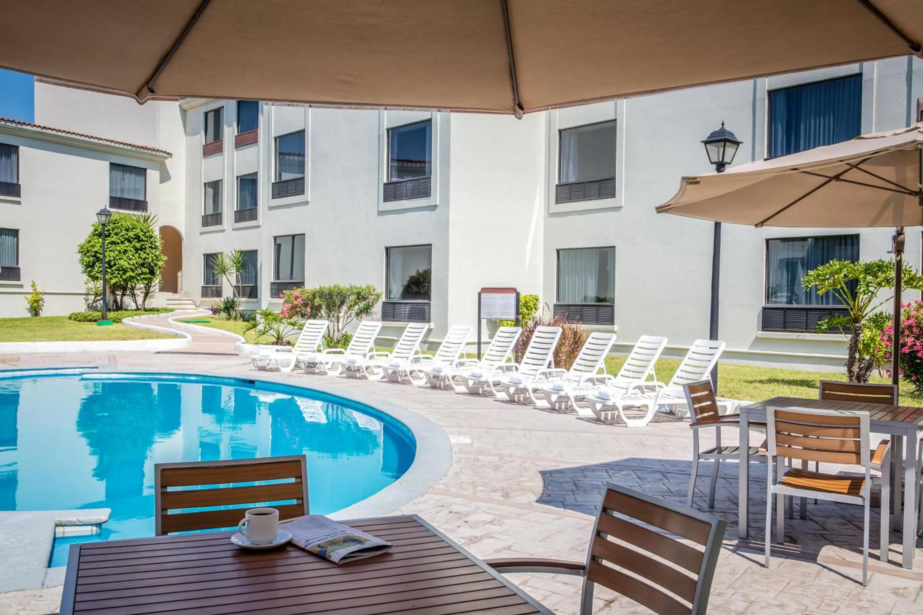 Swimming pool in Fiesta Inn Monterrey la Fe