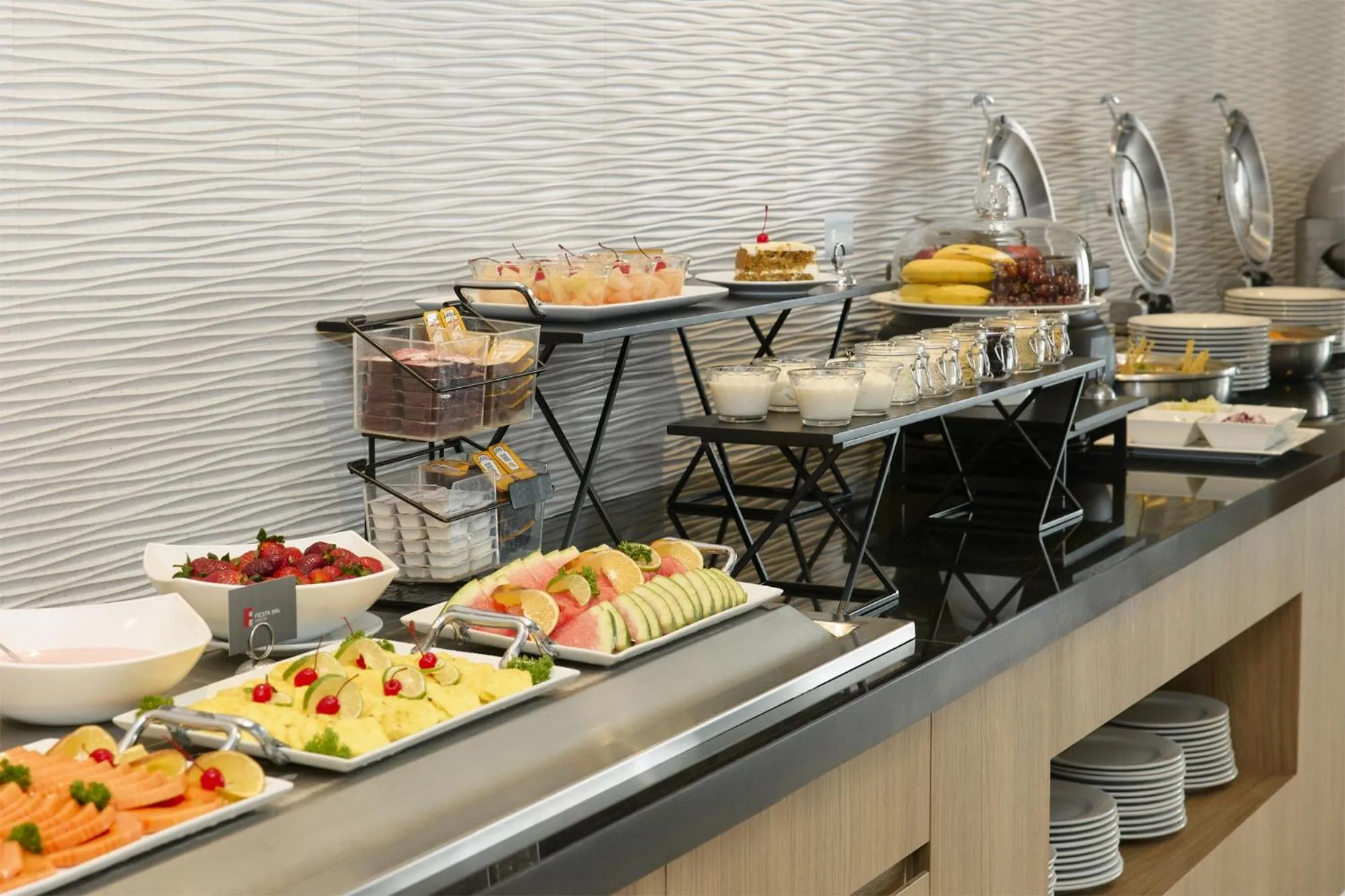 Buffet breakfast in Fiesta Inn Monterrey la Fe