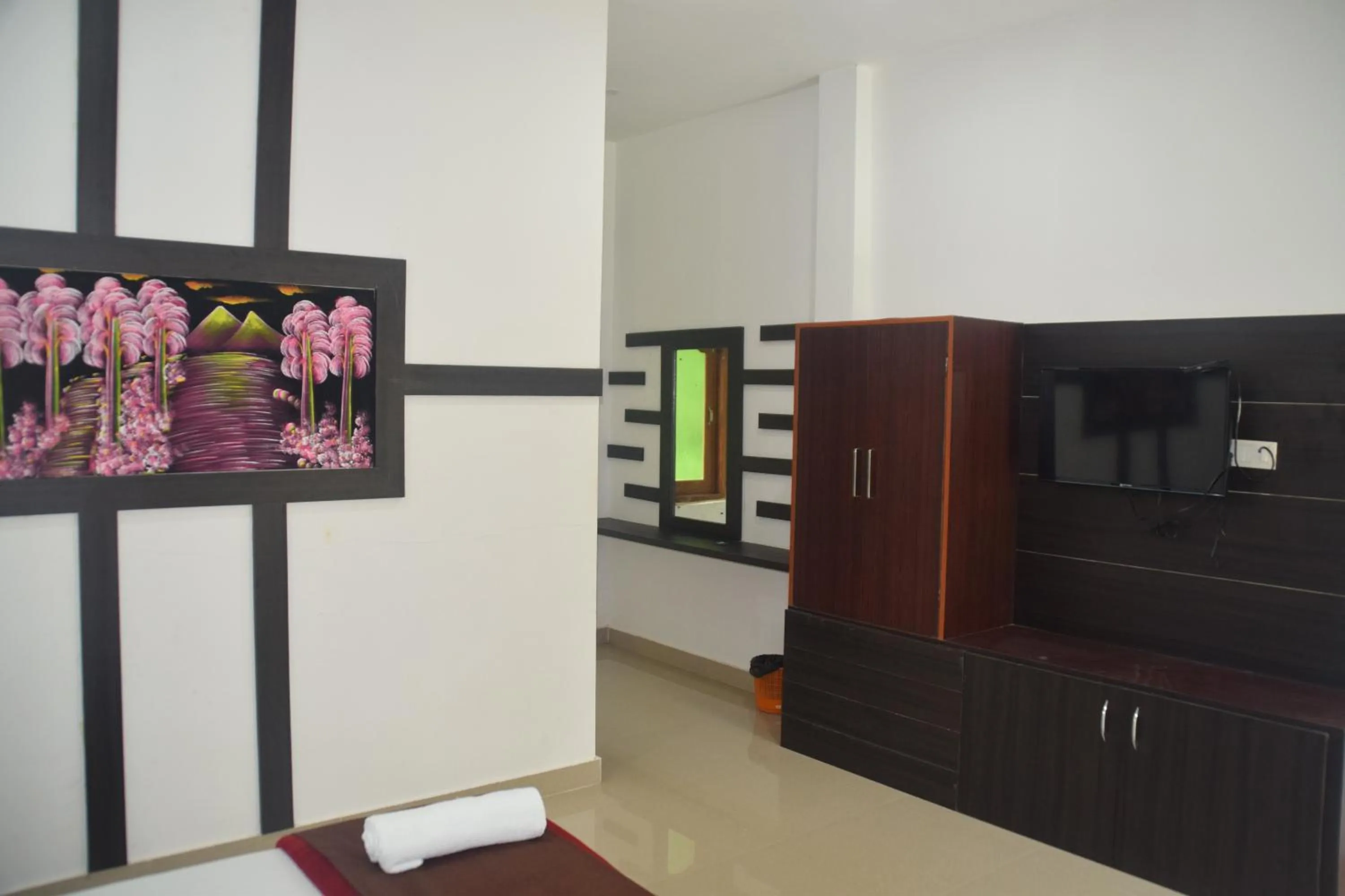 Hotel Exotica Squares