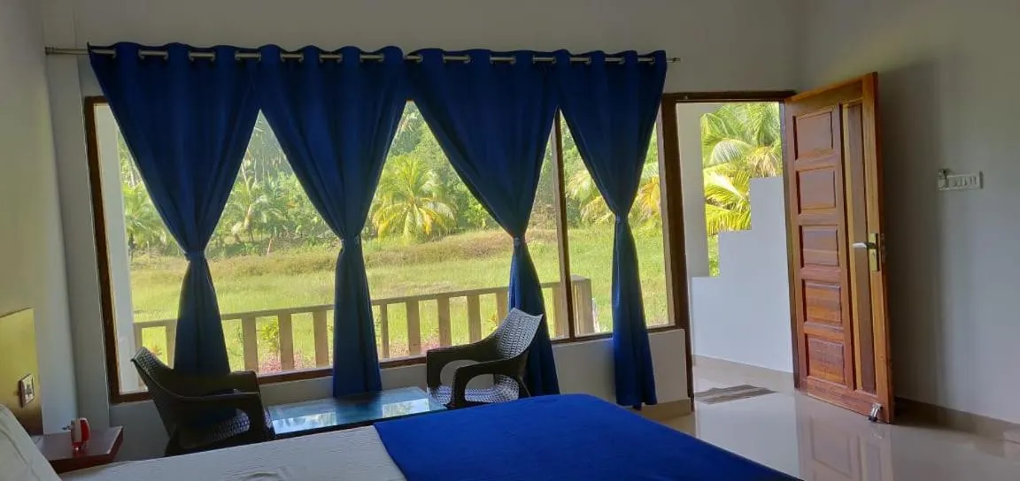 View (from property/room), Bed in Hotel Exotica Squares