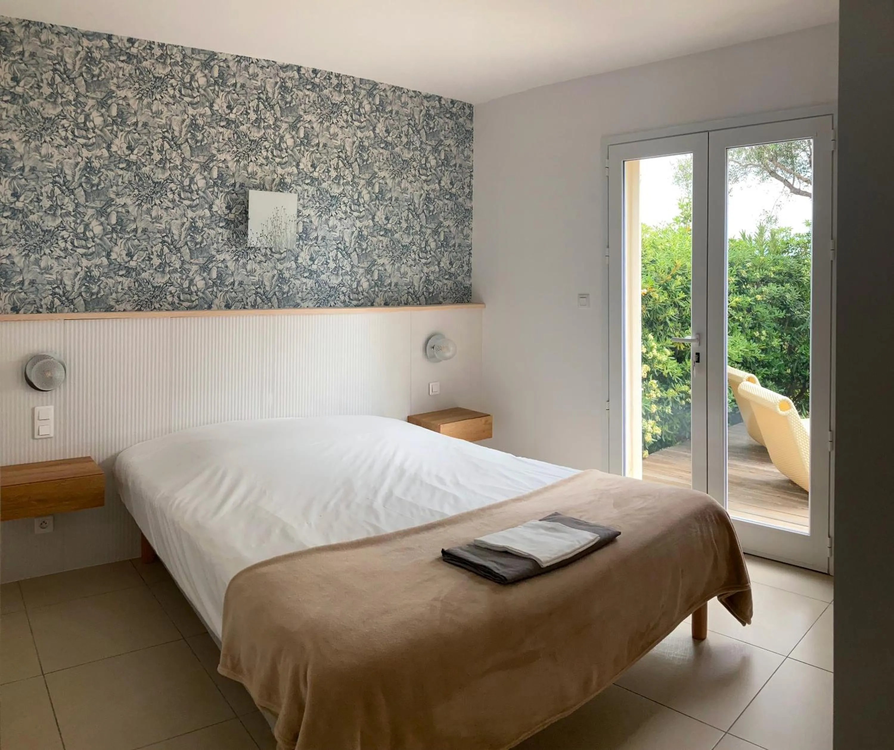 Patio, Bed in Résidence Ogliastrello