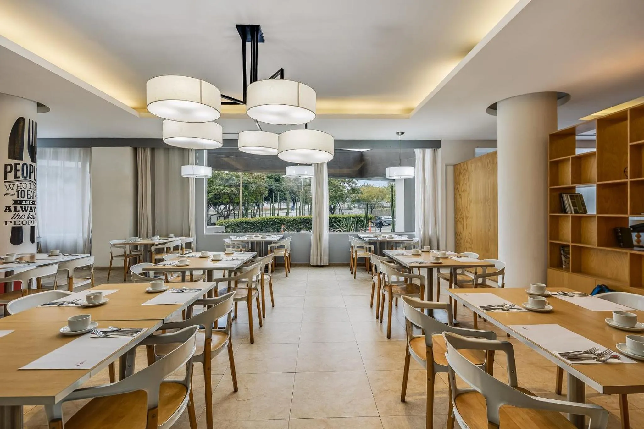 Restaurant/places to eat in Fiesta Inn Monterrey Valle