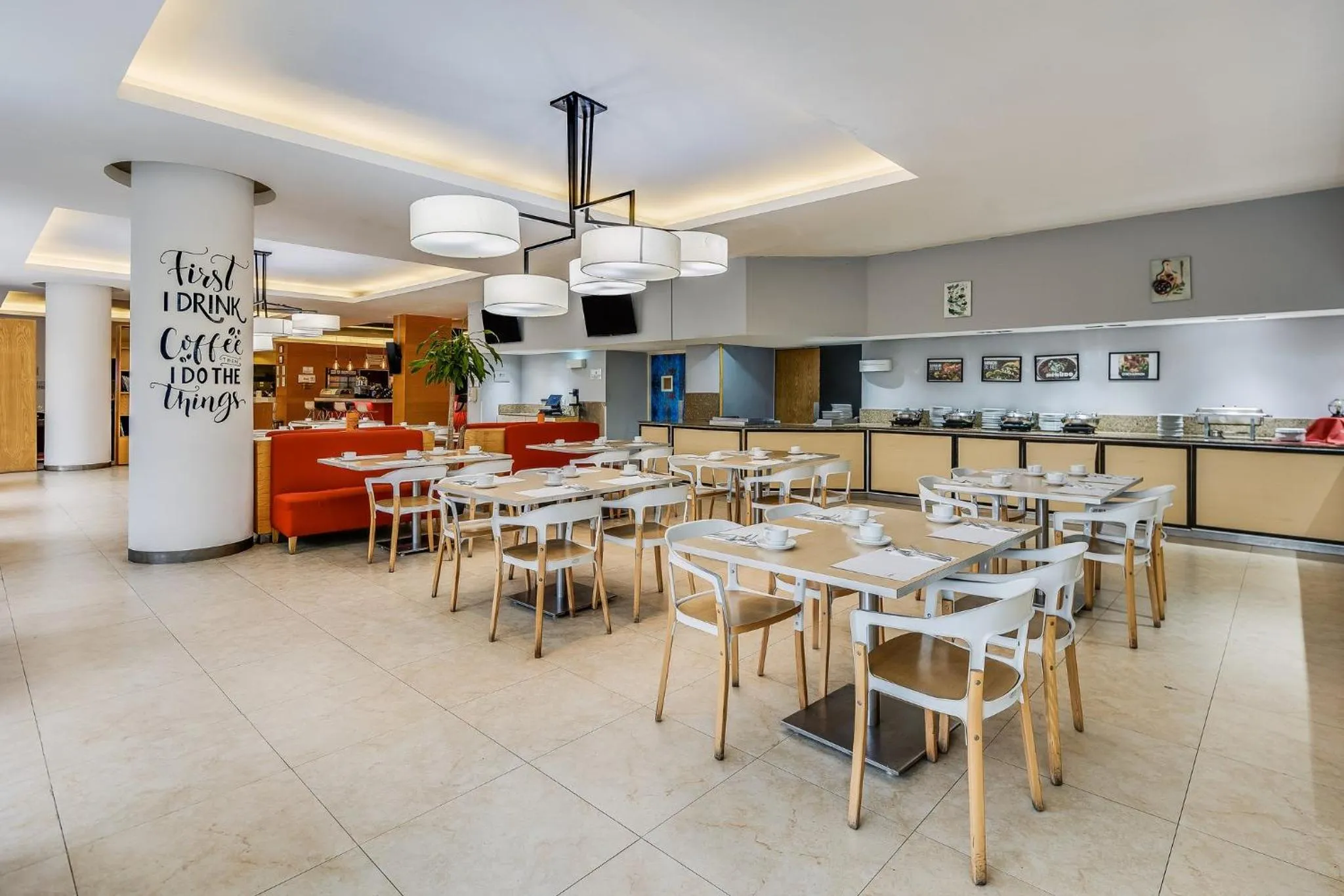 Restaurant/places to eat in Fiesta Inn Monterrey Valle