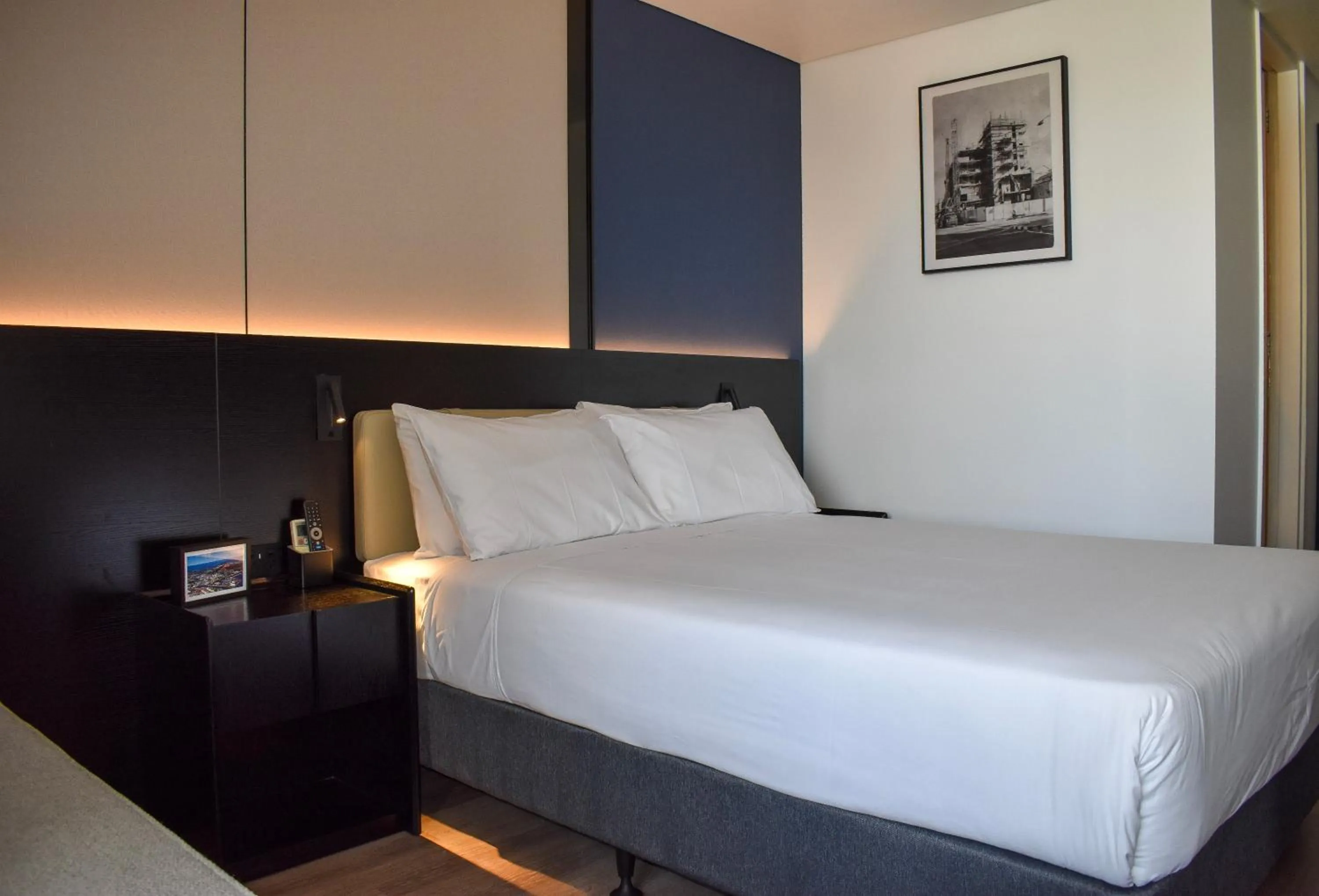 Bed in Madison Plaza Townsville