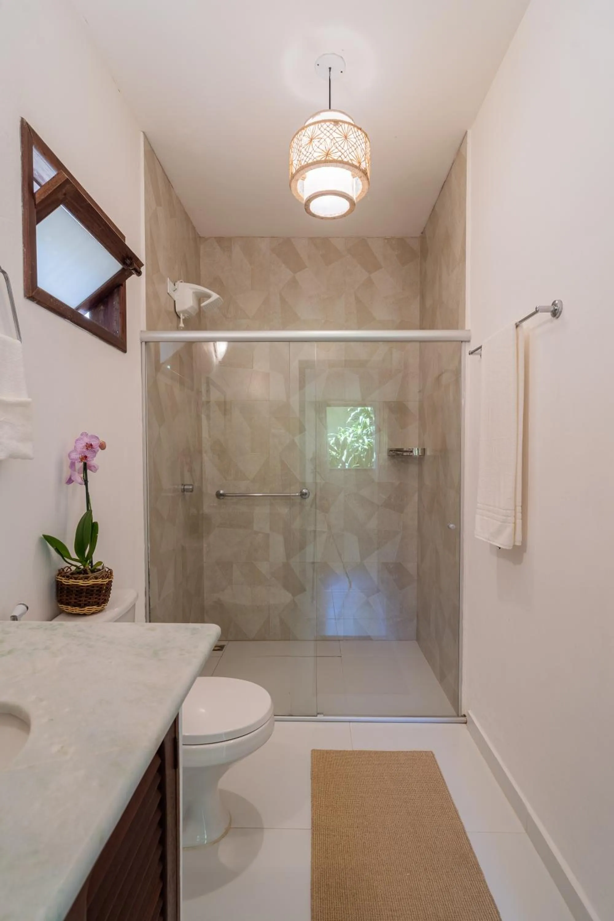 Bathroom in Pousada Samambaia