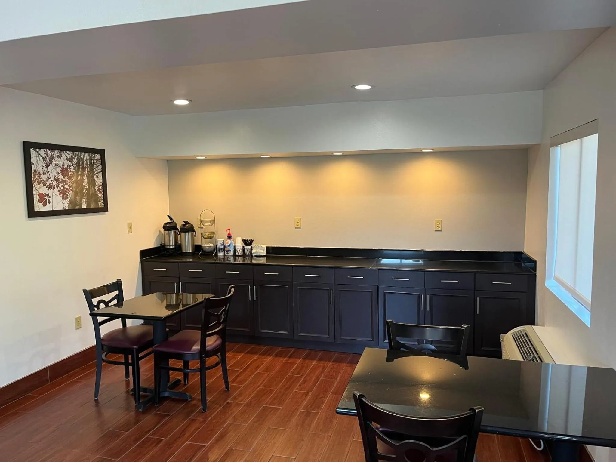 Other in Red Roof Inn Kimball, TN I-24